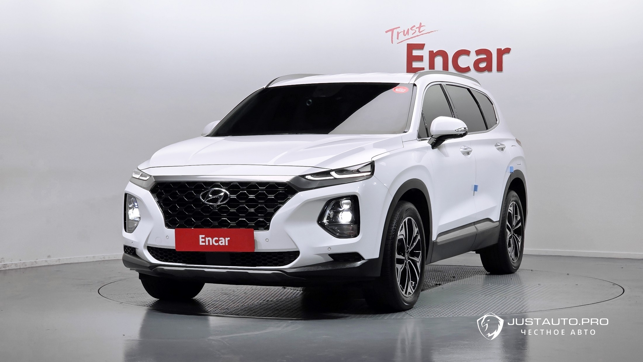 Автомобиль Hyundai Santafe