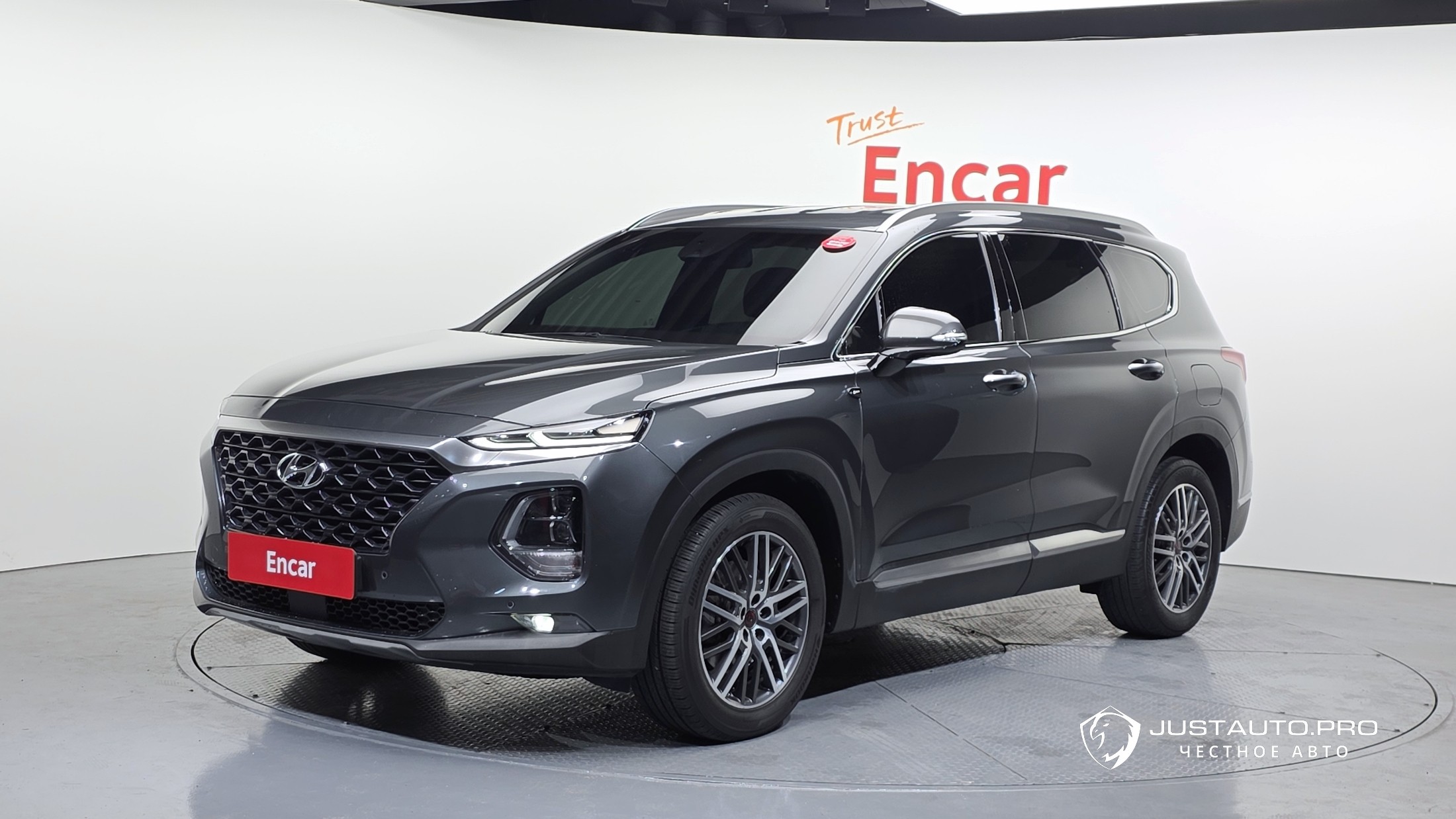 Автомобиль Hyundai Santafe