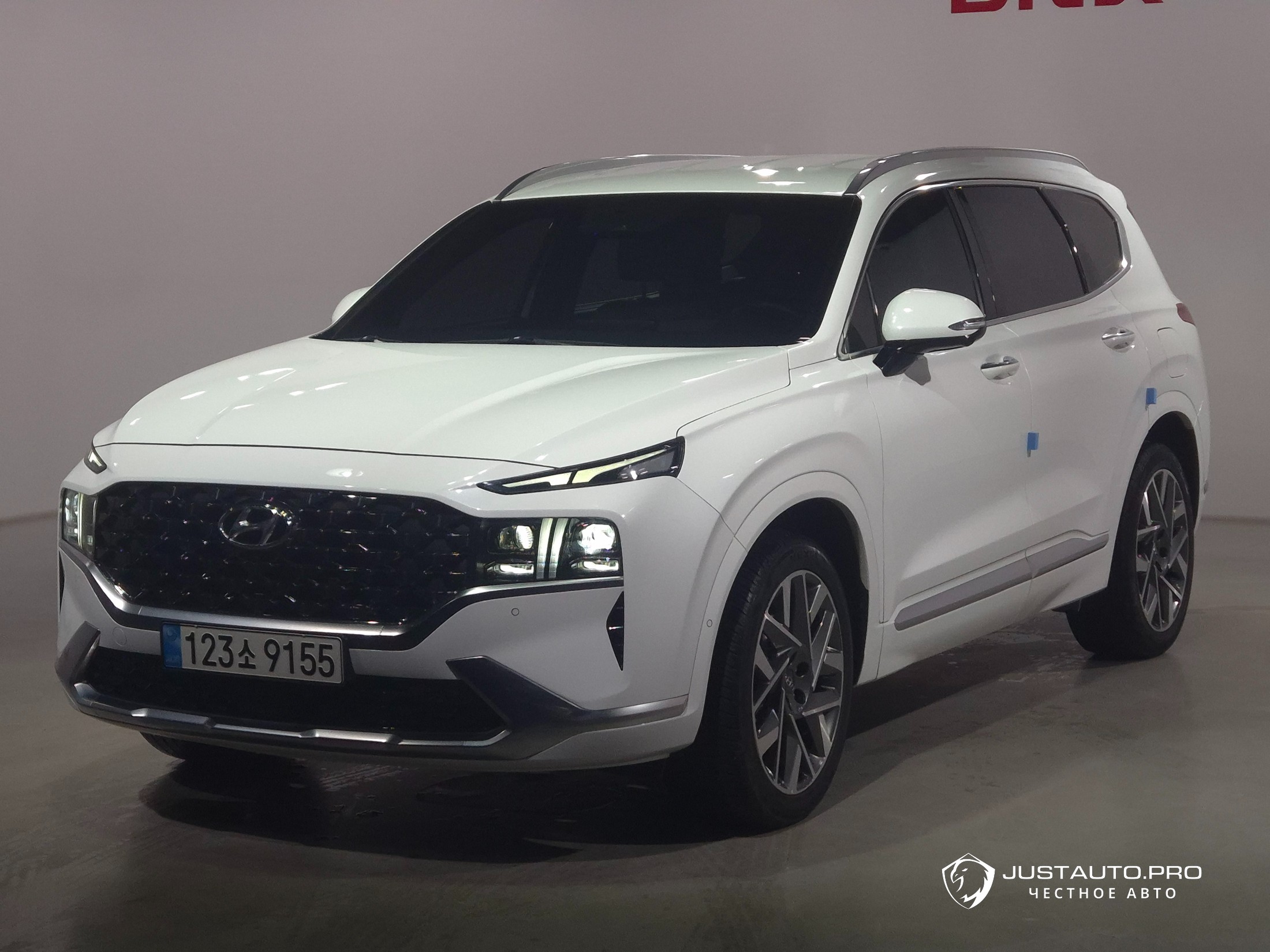 Автомобиль Hyundai Santafe