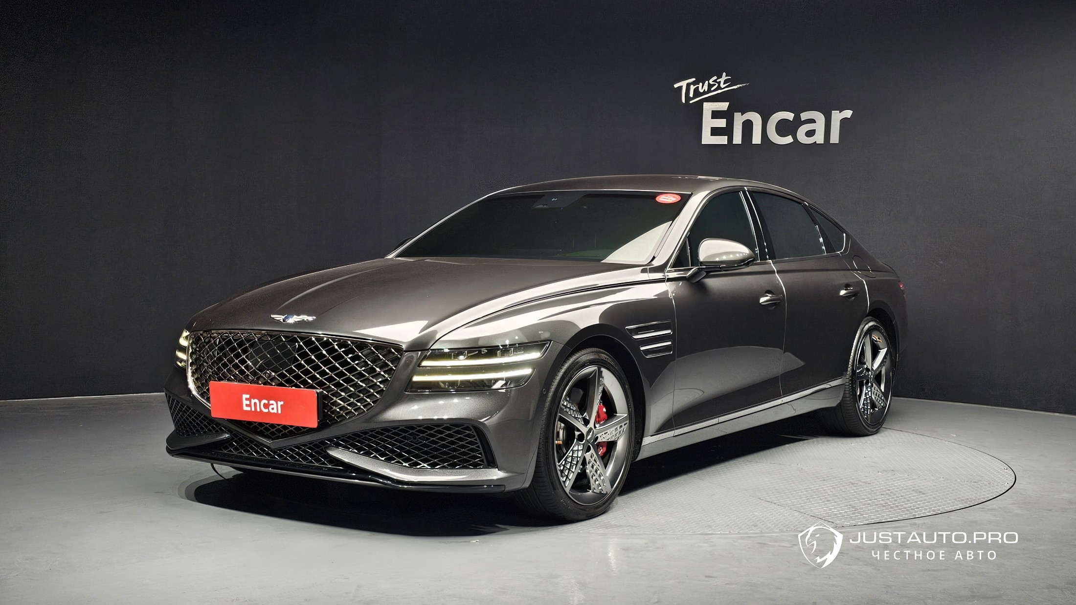 Автомобиль Genesis G80