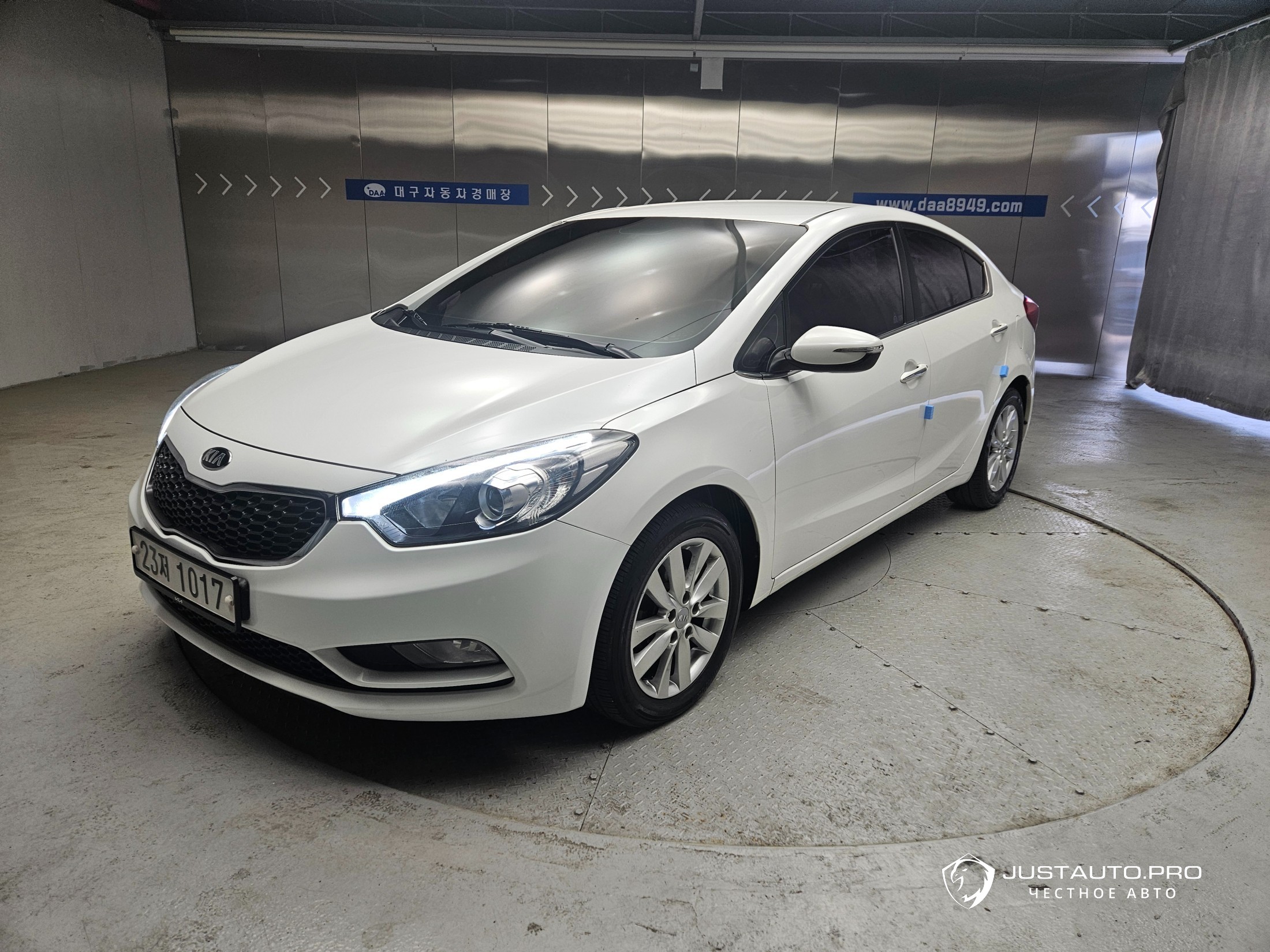 Автомобиль Kia K3