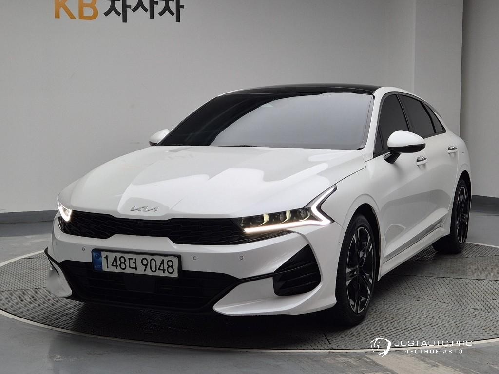 Автомобиль Kia K5