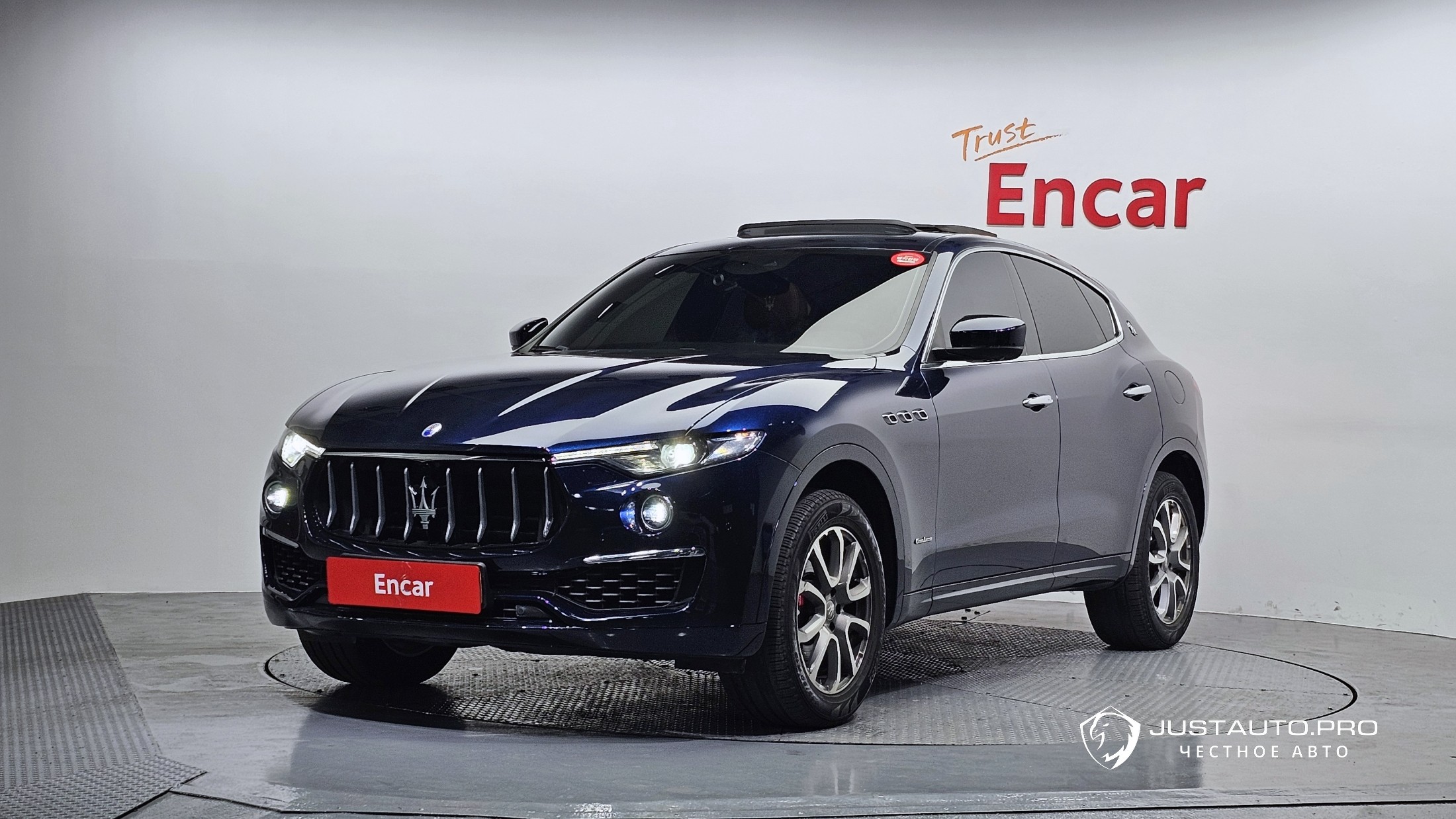 Автомобиль Maserati Levante