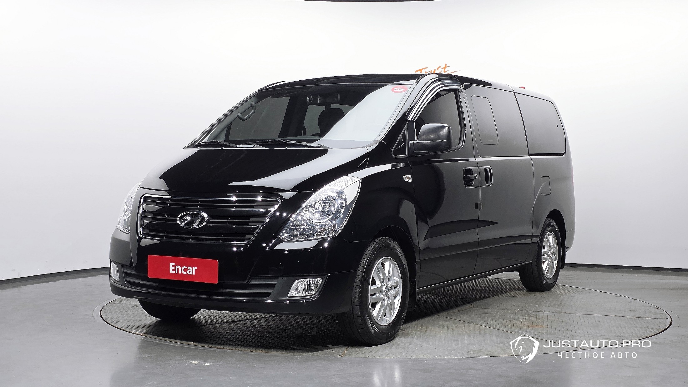Автомобиль Hyundai Starex