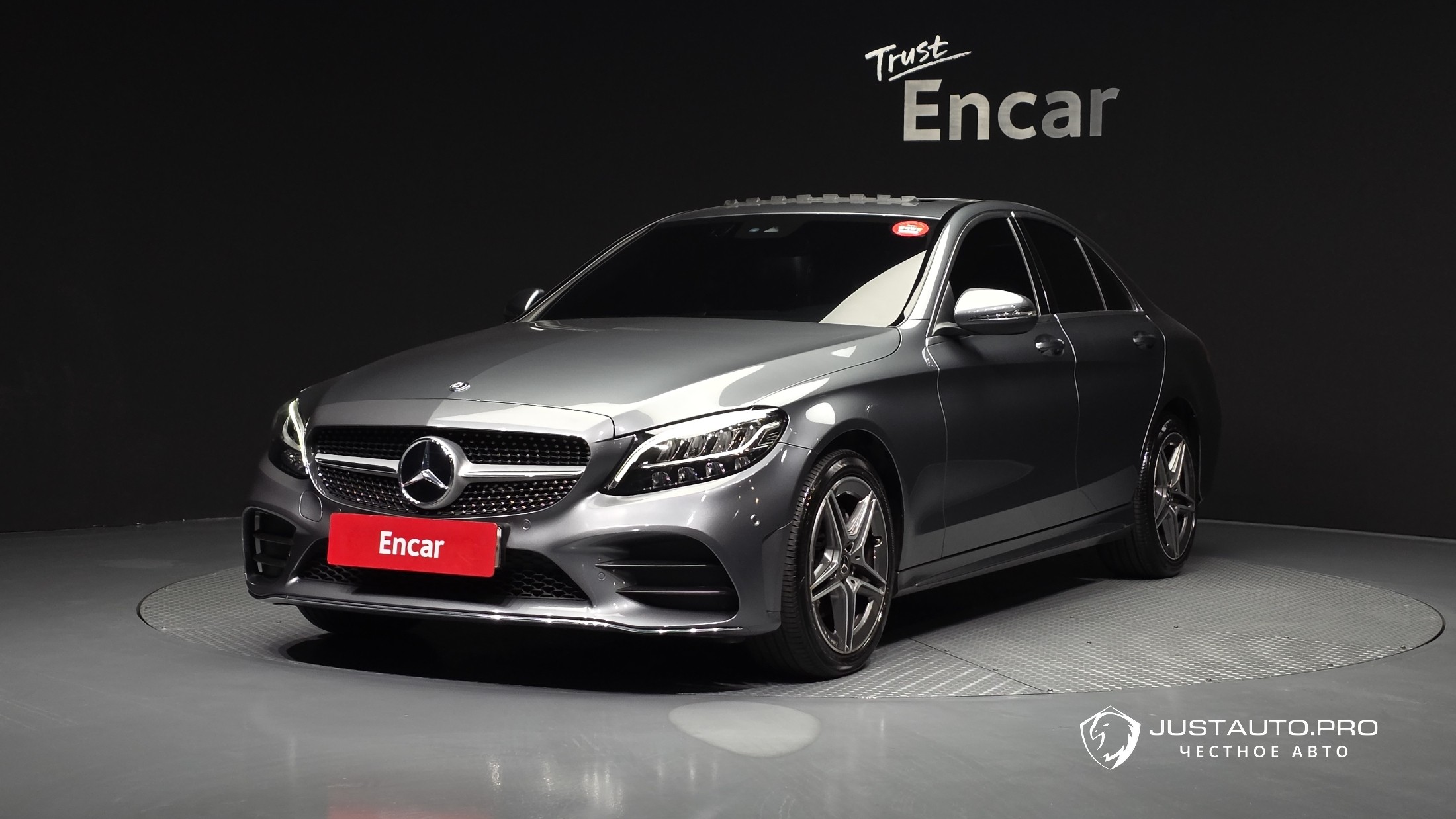 Автомобиль Mercedes-Benz C-Class