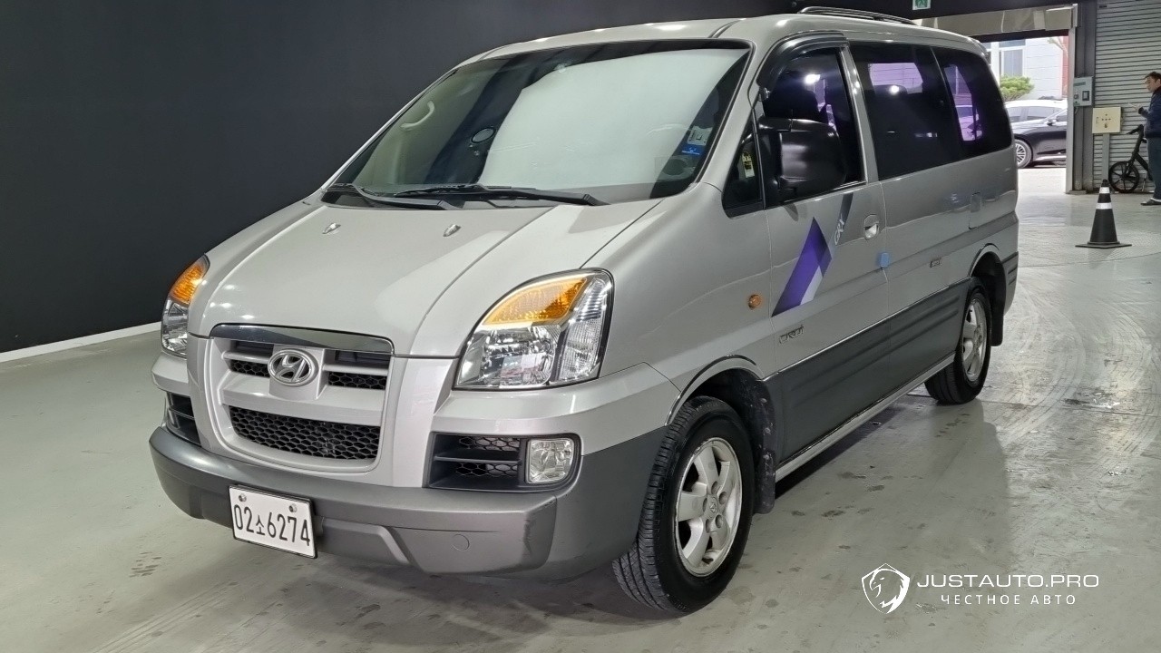 Автомобиль Hyundai Starex