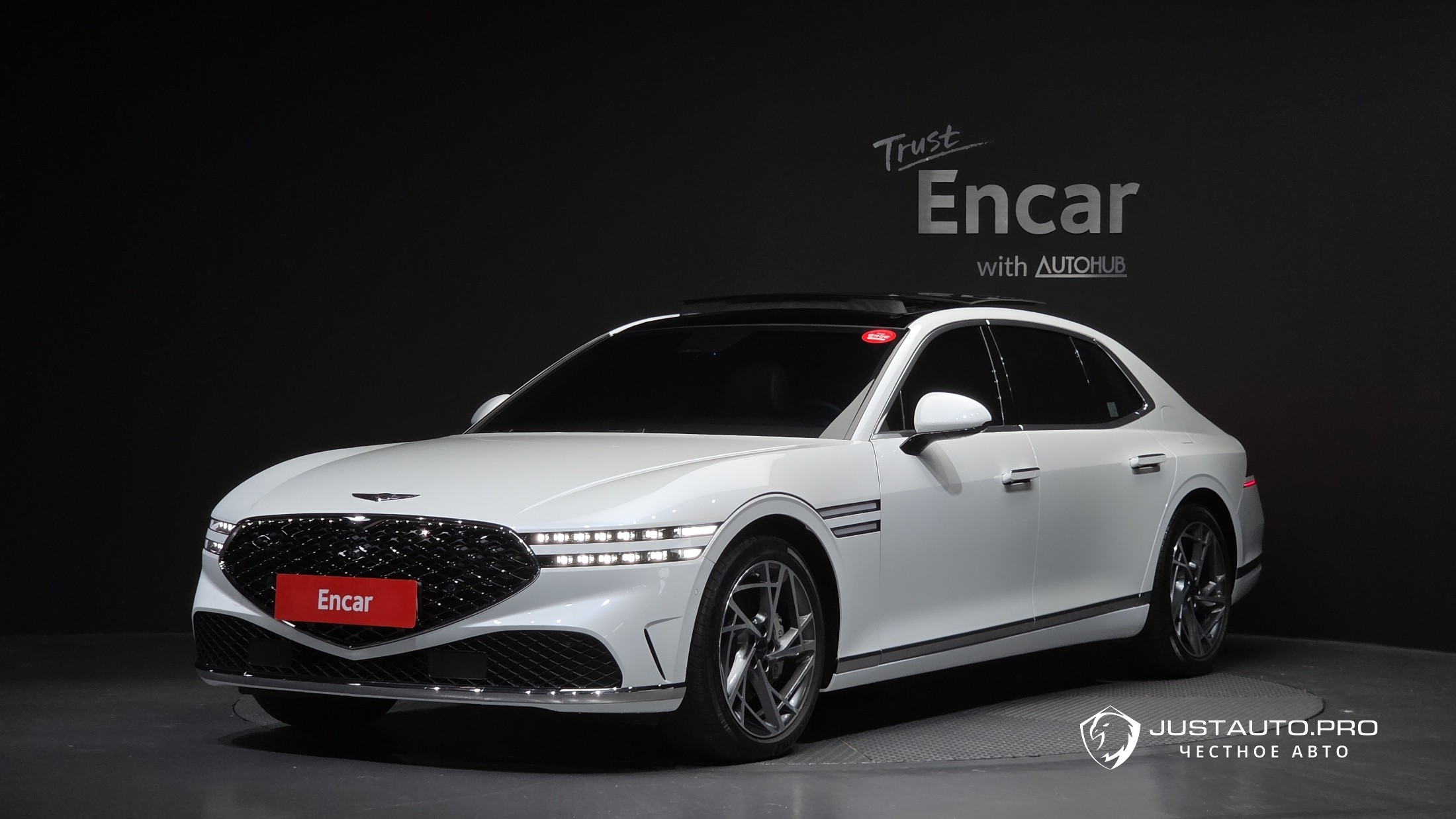 Автомобиль Genesis G90