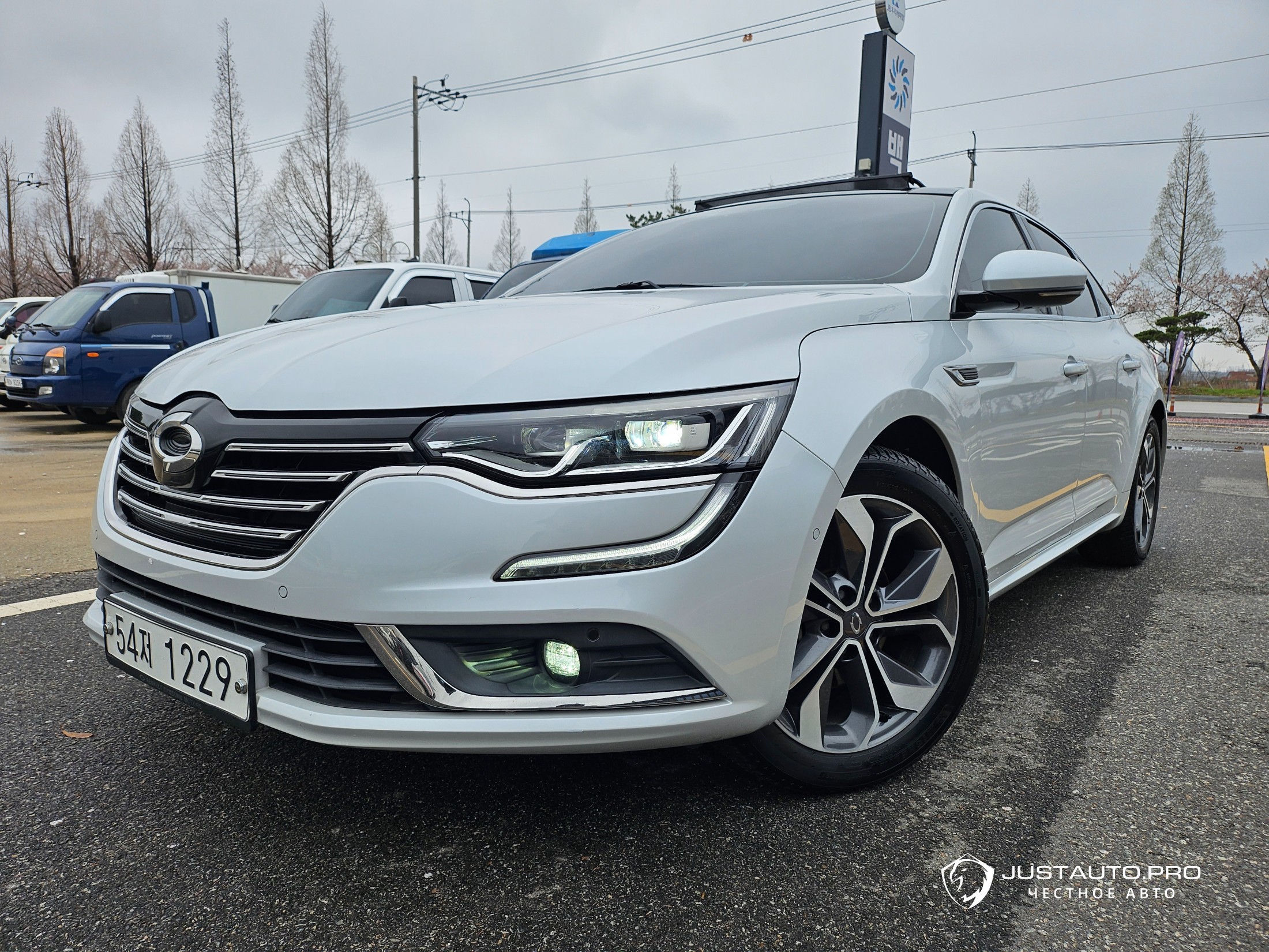 Автомобиль Renault-KoreaSamsung SM6