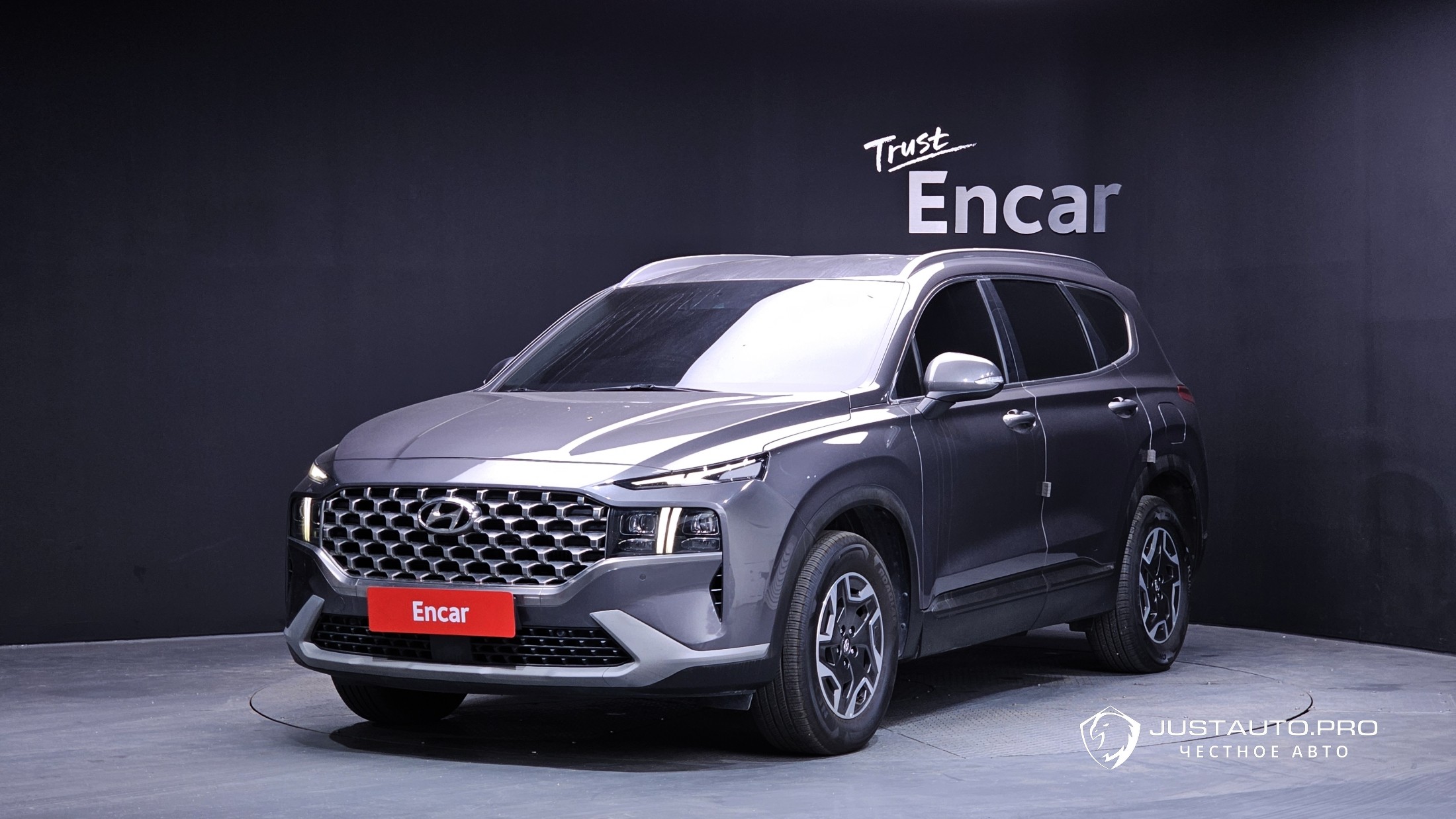 Автомобиль Hyundai Santafe
