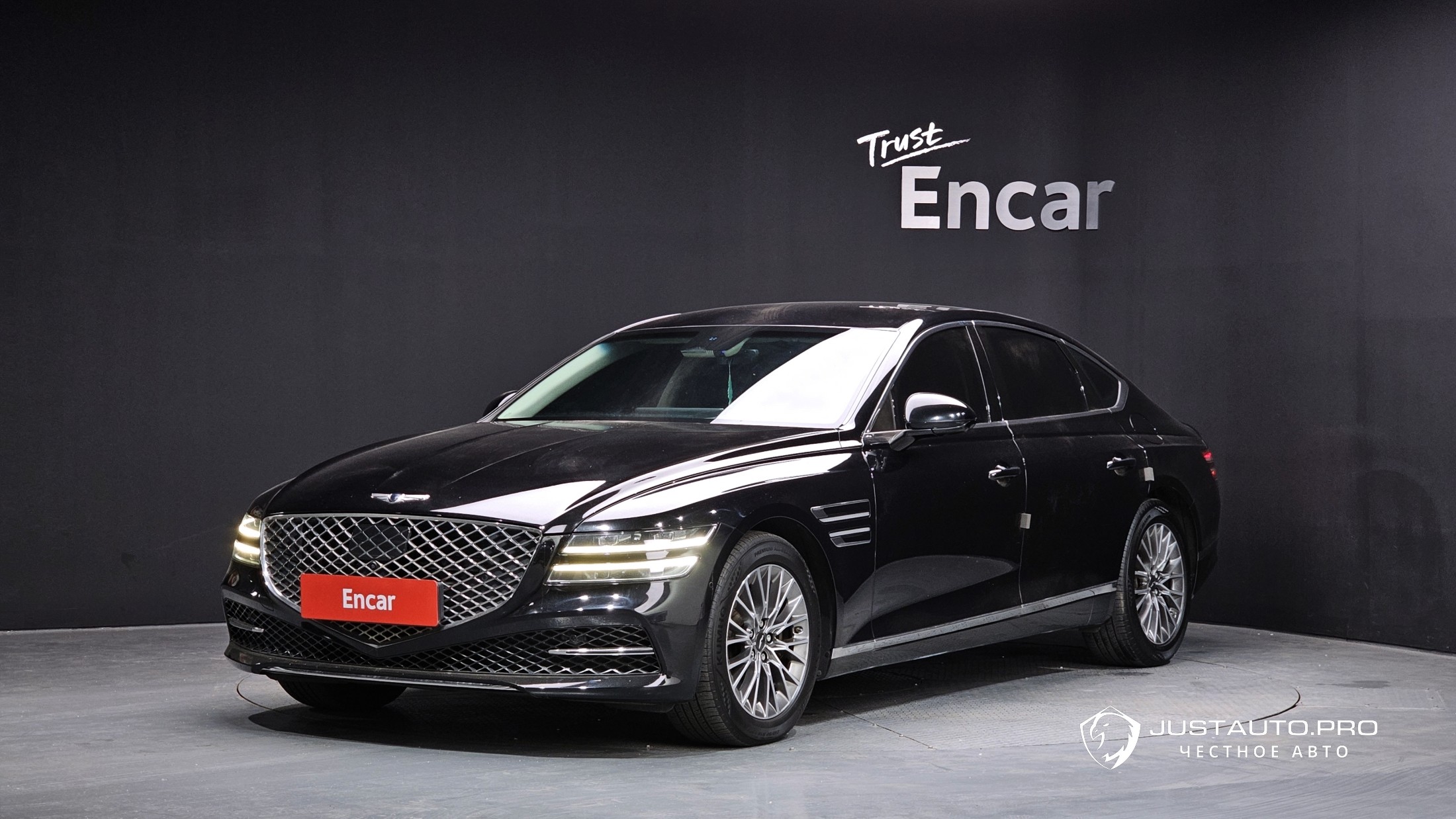 Автомобиль Genesis G80