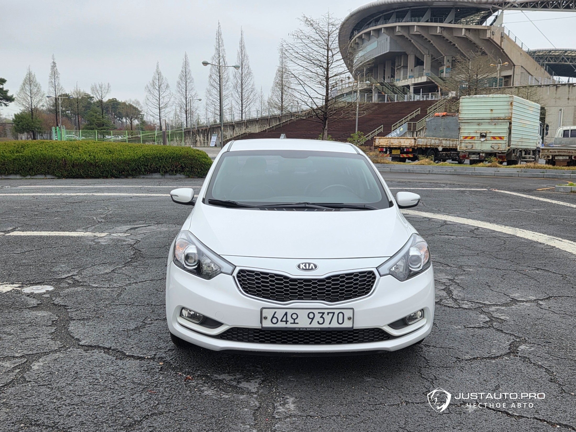 Автомобиль Kia K3
