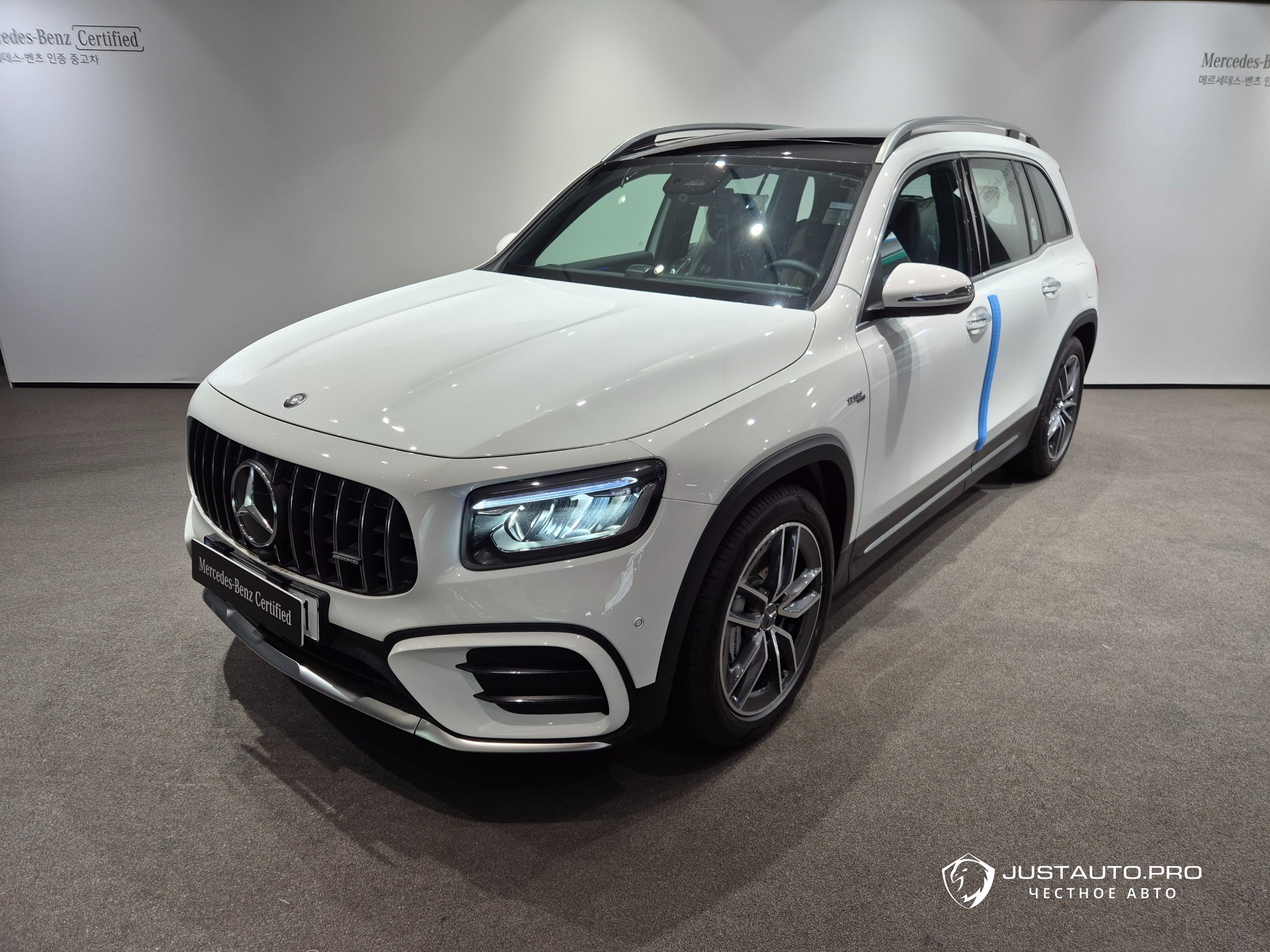 Автомобиль Mercedes-Benz GLB-Class