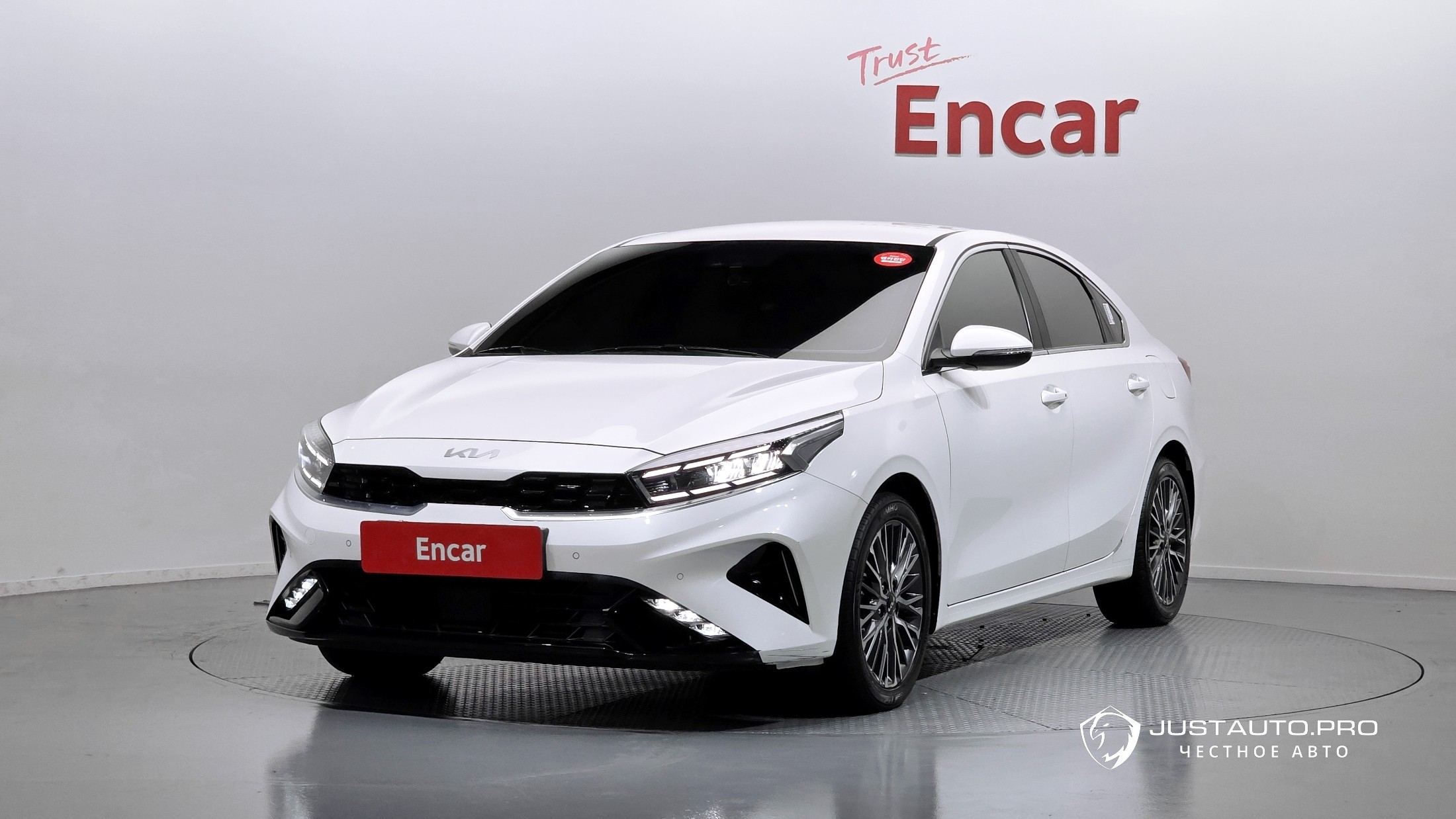 Автомобиль Kia K3