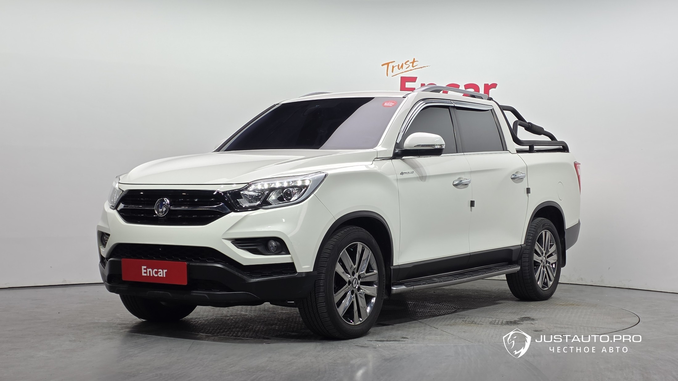 Автомобиль KG_Mobility_Ssangyong Rexton