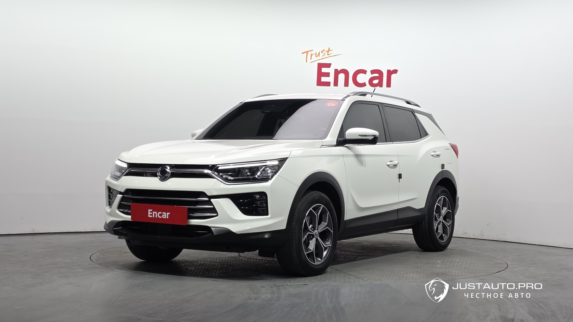 Автомобиль KG_Mobility_Ssangyong KORANDO