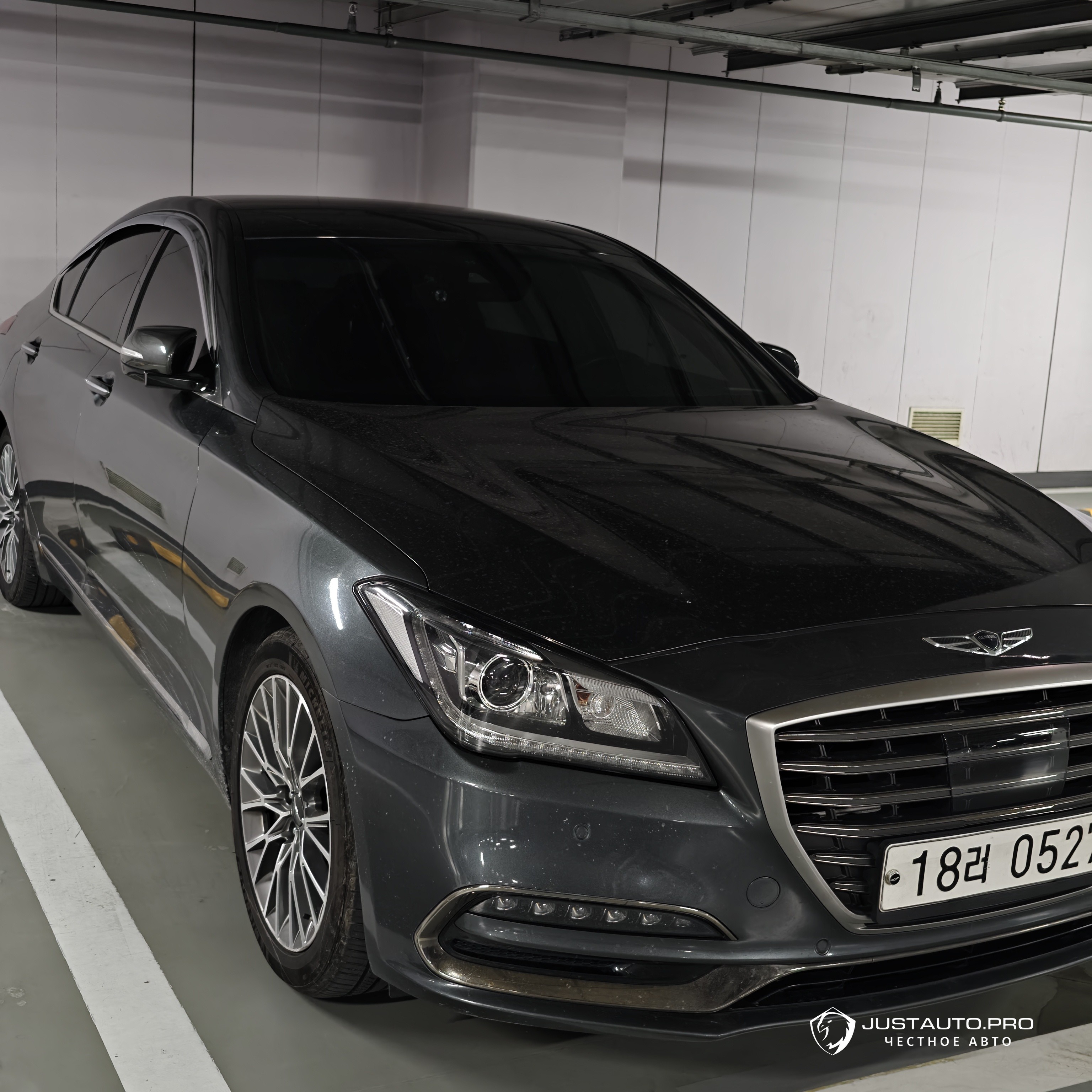 Автомобиль Genesis G80