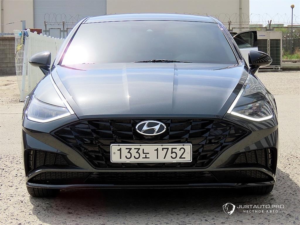Автомобиль Hyundai Sonata