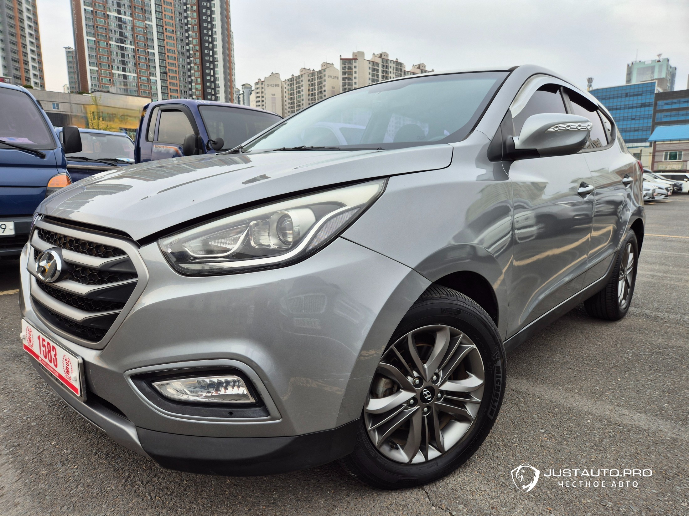 Автомобиль Hyundai Tucson