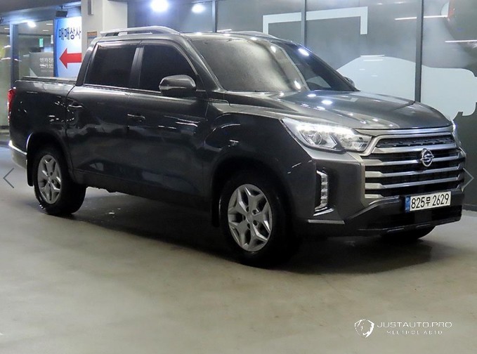 Автомобиль KG_Mobility_Ssangyong Rexton