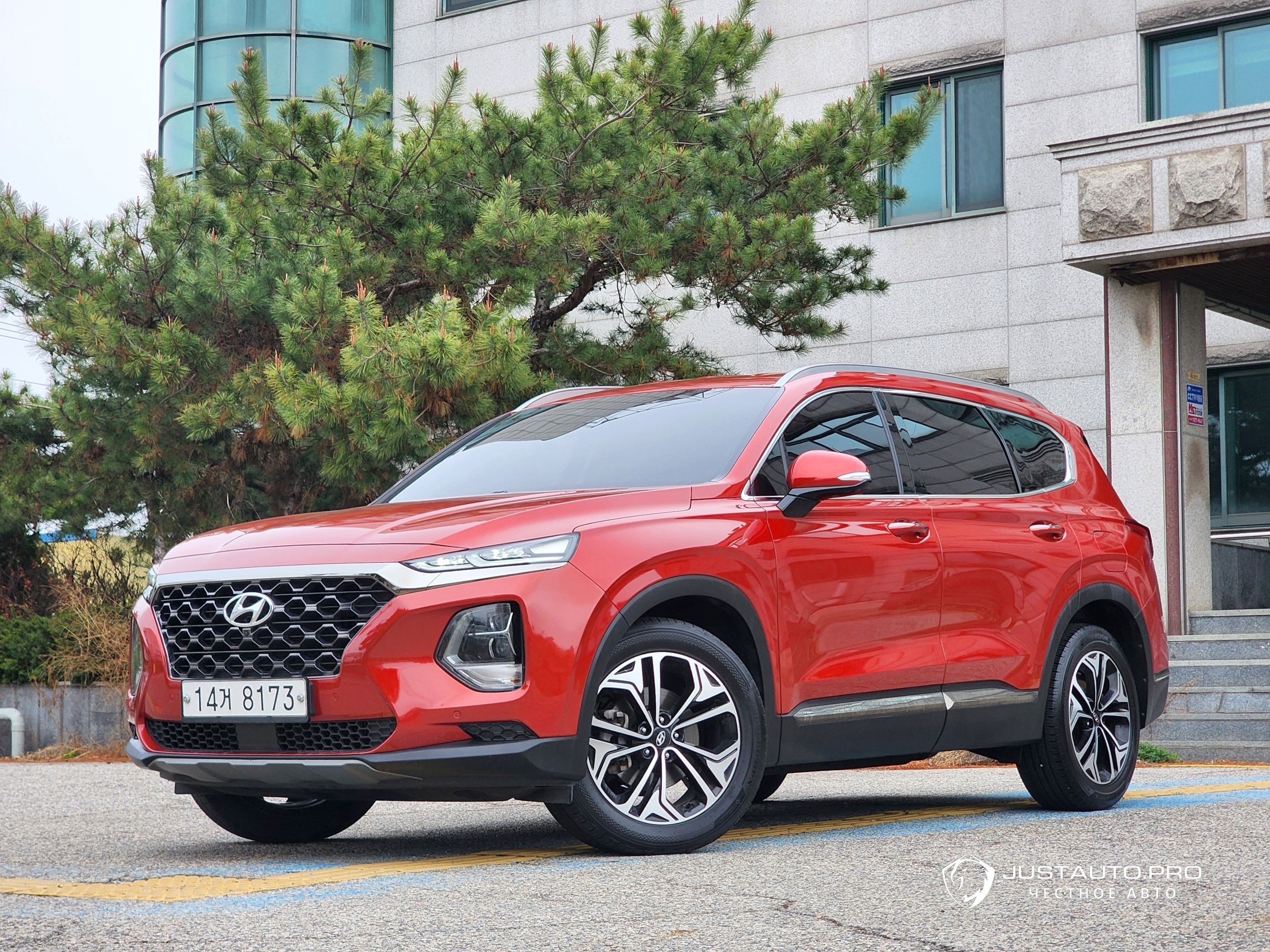 Автомобиль Hyundai Santafe