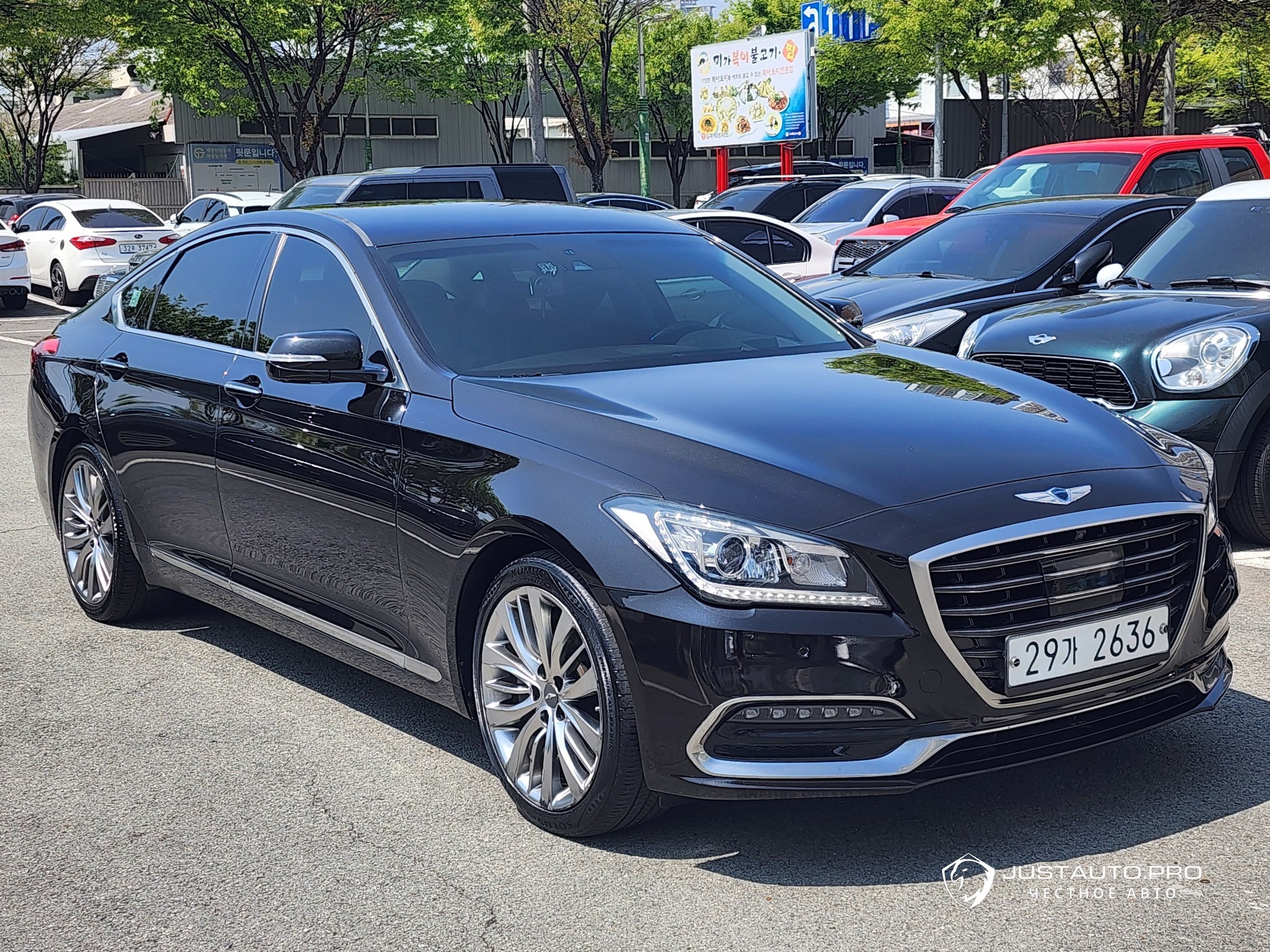 Автомобиль Genesis G80