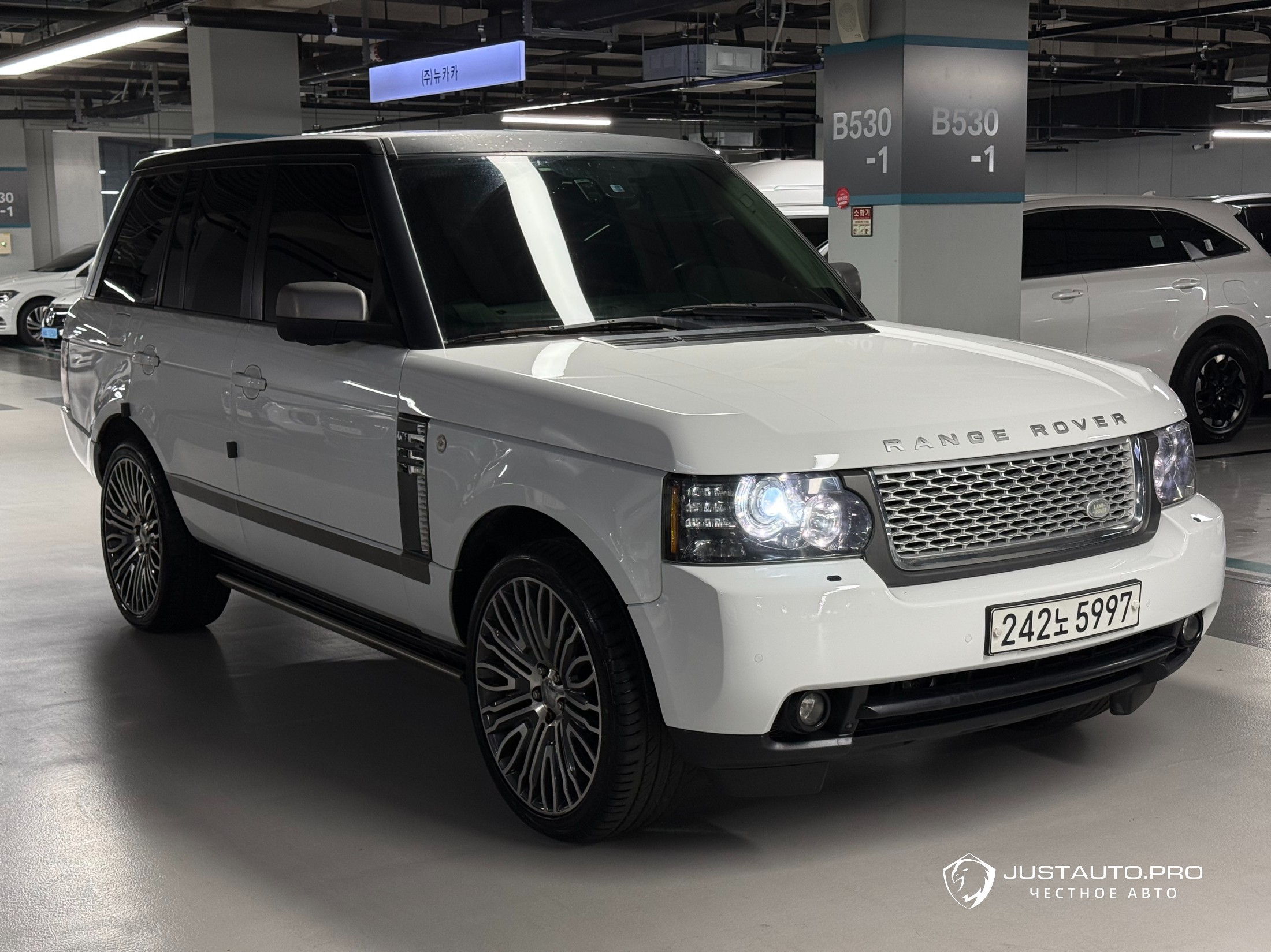 Автомобиль Land Rover Range Rover