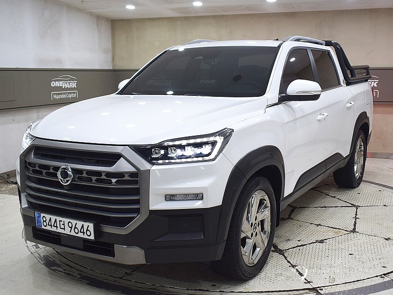 Автомобиль KG_Mobility_Ssangyong Rexton