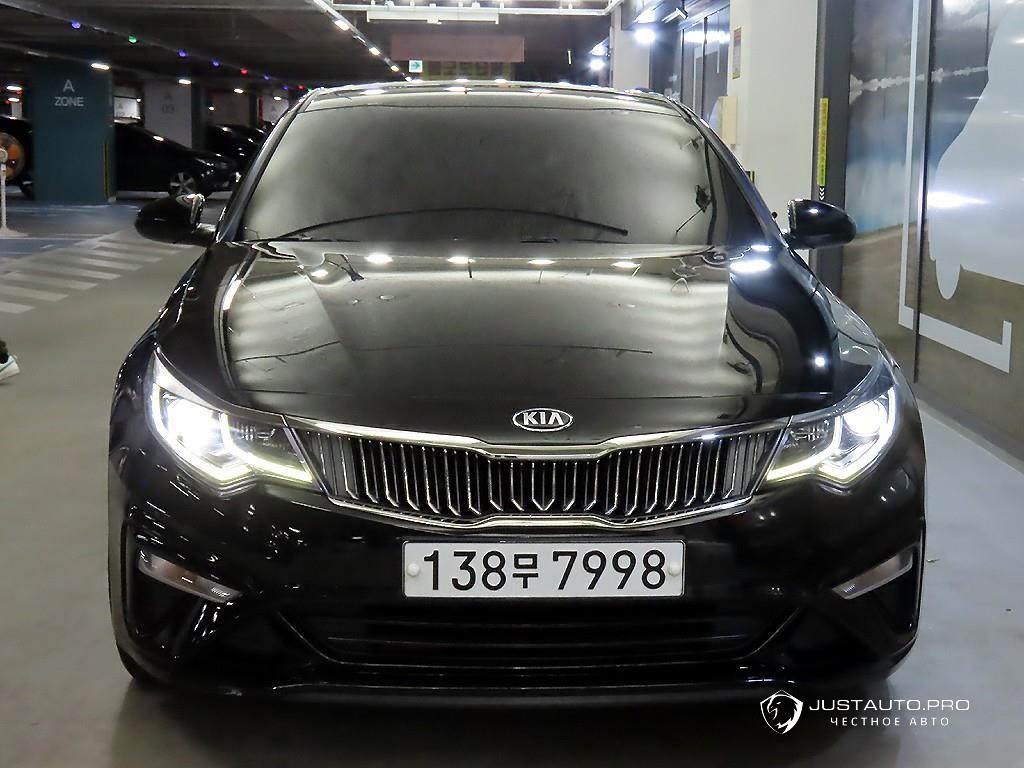 Автомобиль Kia K5