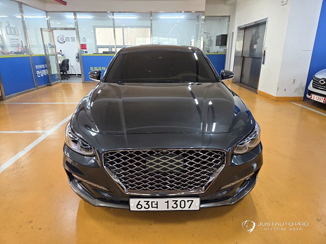 Автомобиль Hyundai Grandeur