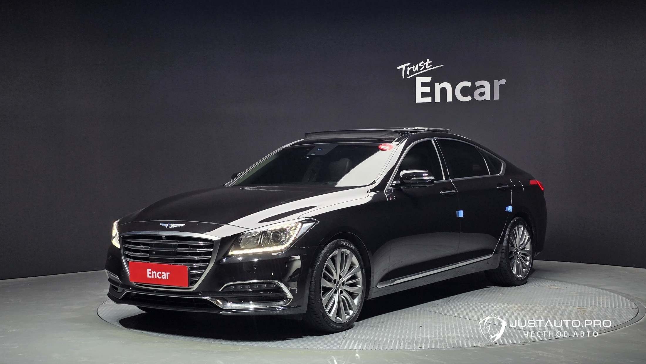 Автомобиль Genesis G80
