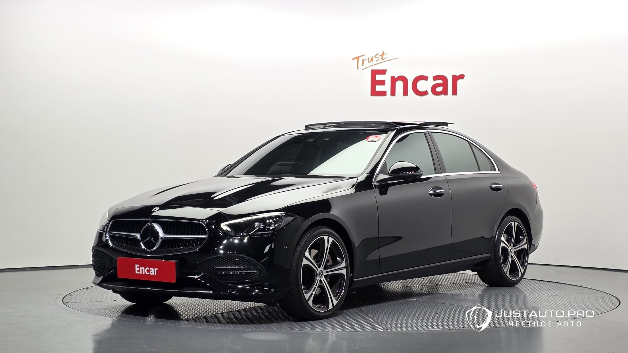 Автомобиль Mercedes-Benz C-Class