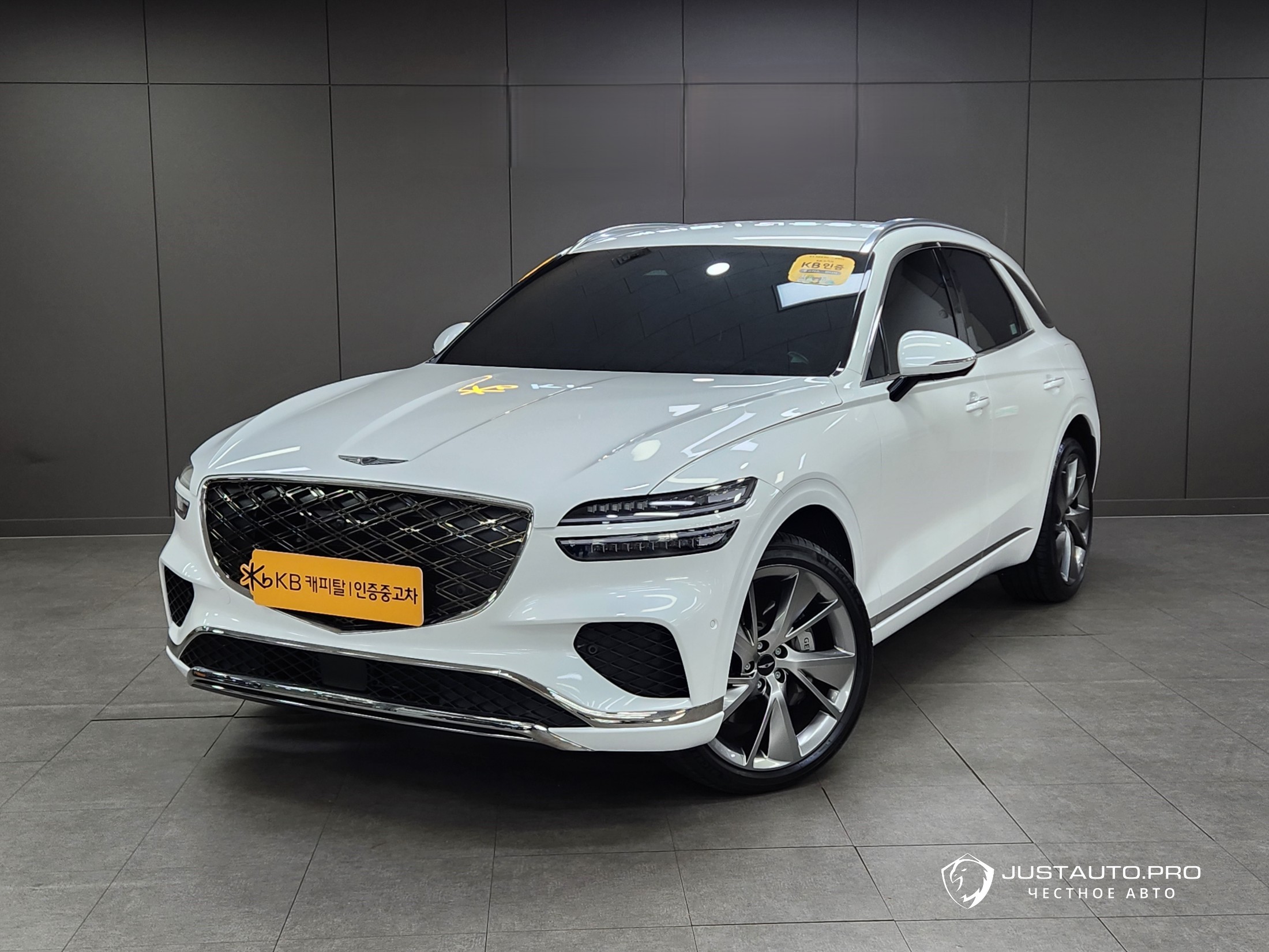 Автомобиль Genesis GV70