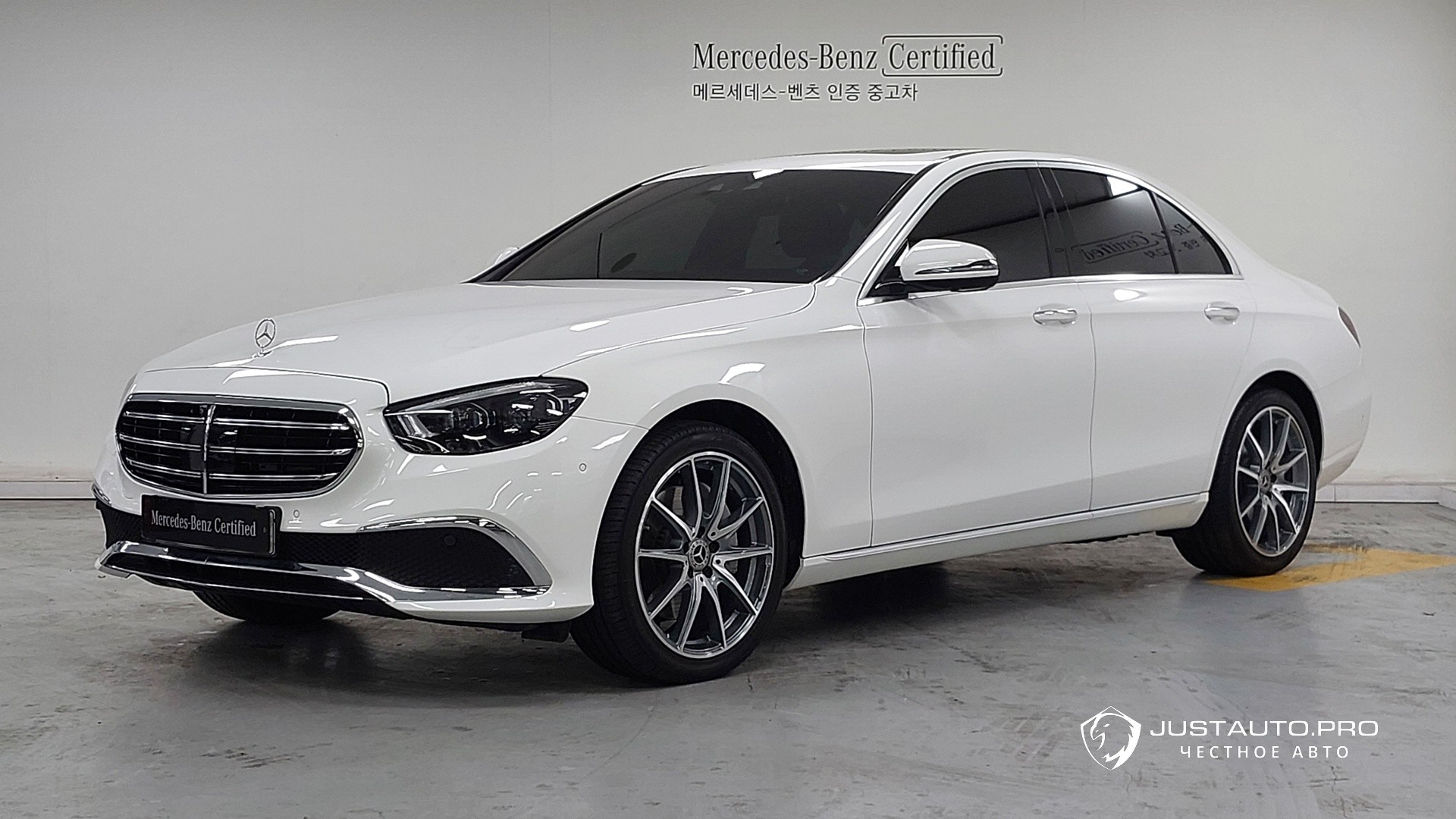 Автомобиль Mercedes-Benz E-Class