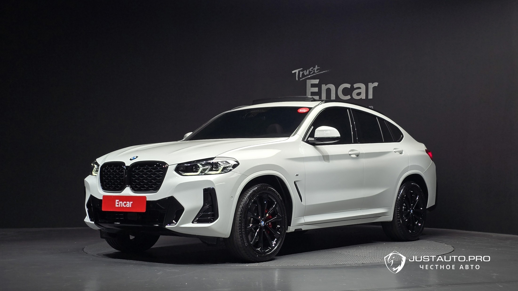 Автомобиль BMW X4