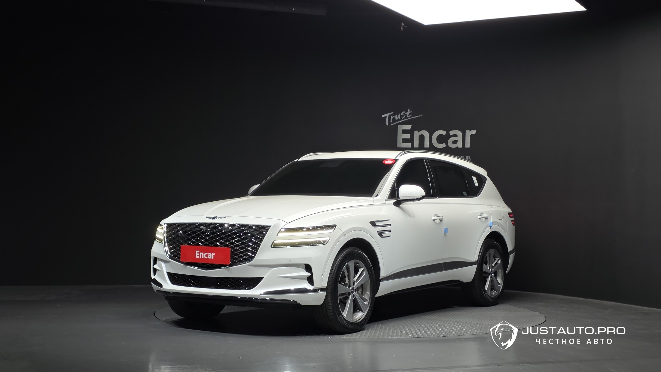 Автомобиль Genesis GV80