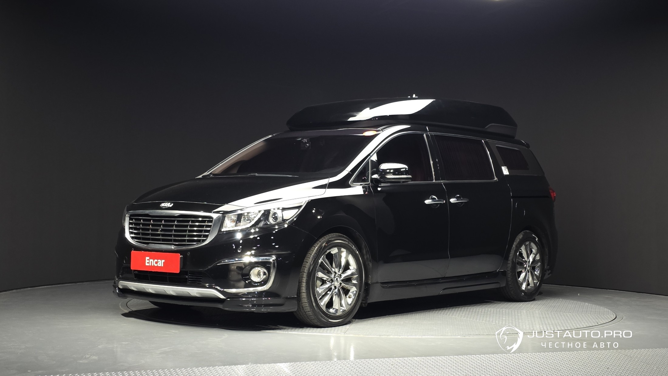 Автомобиль Kia Canival