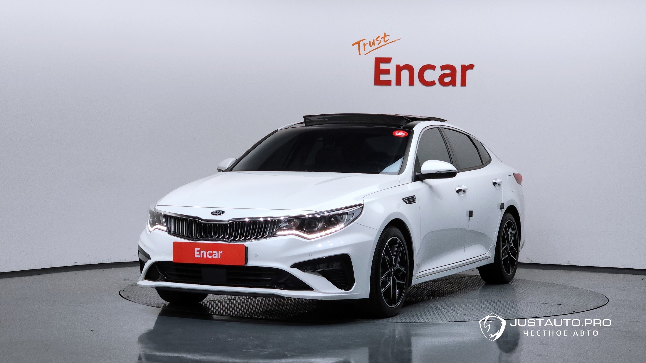Автомобиль Kia K5
