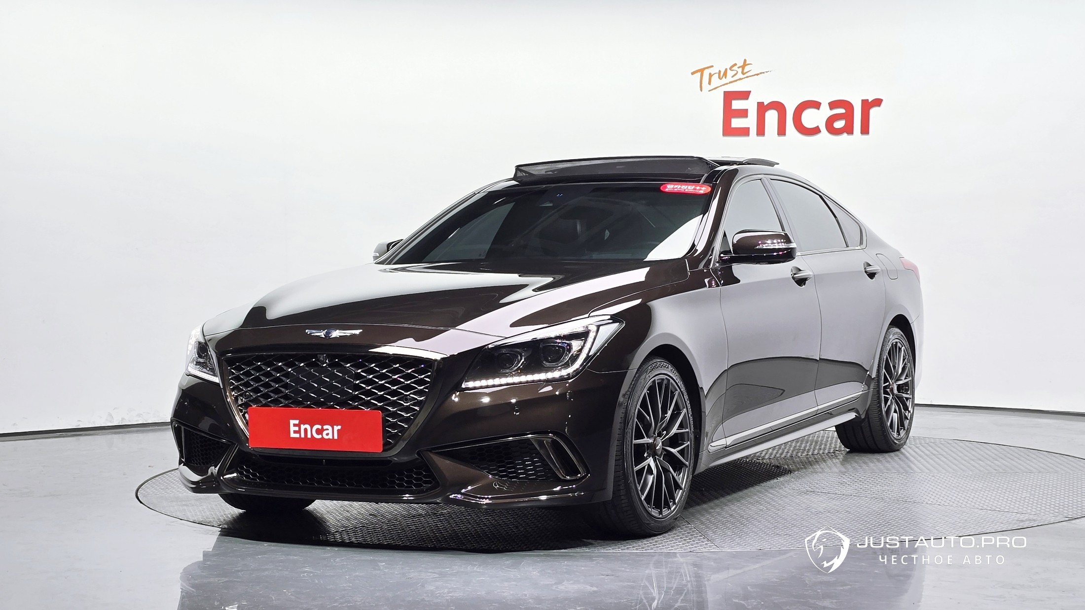 Автомобиль Genesis G80