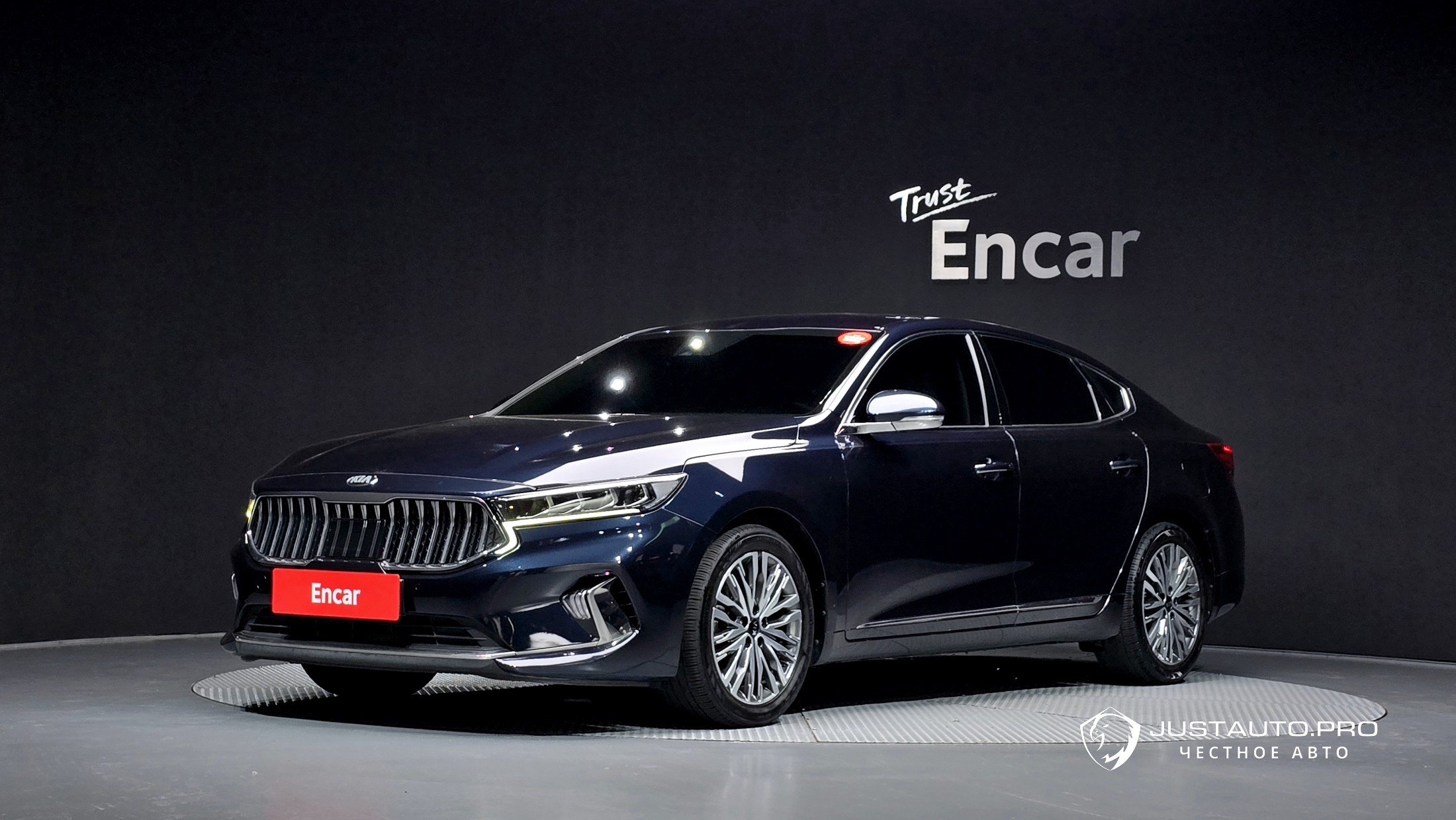 Автомобиль Kia K7