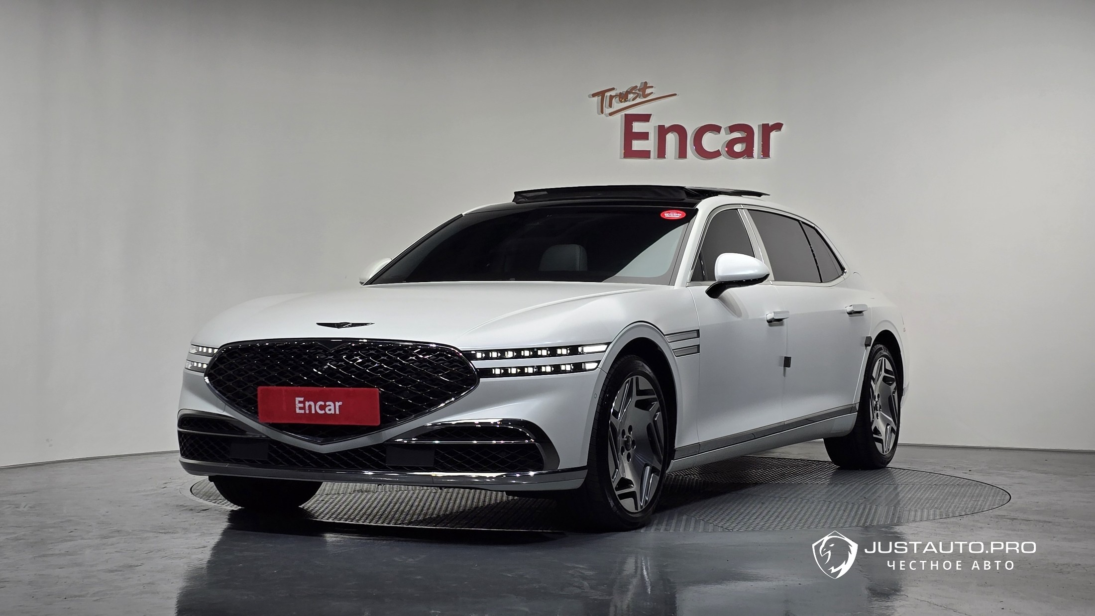 Автомобиль Genesis G90