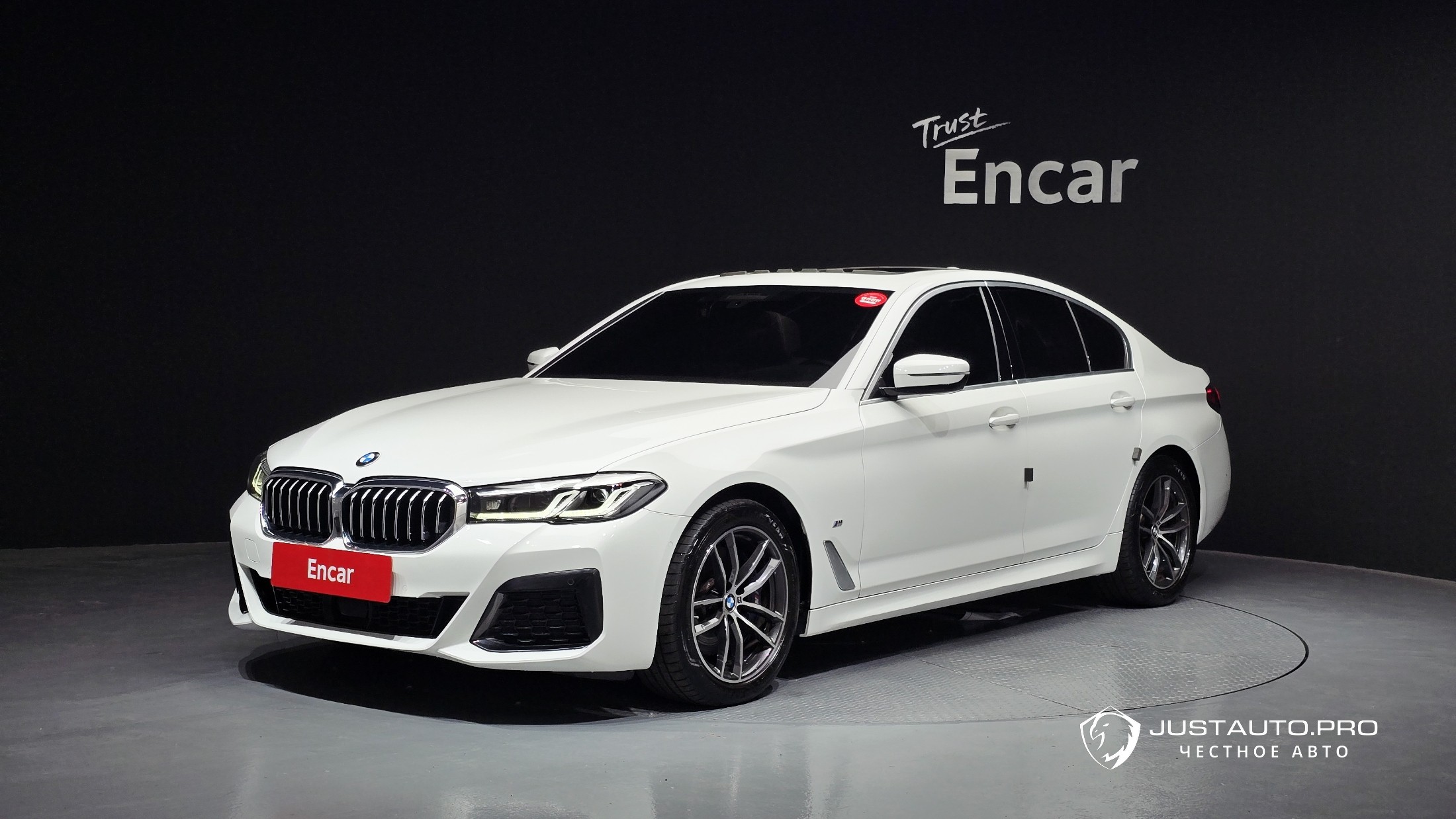 Автомобиль BMW 5-Series