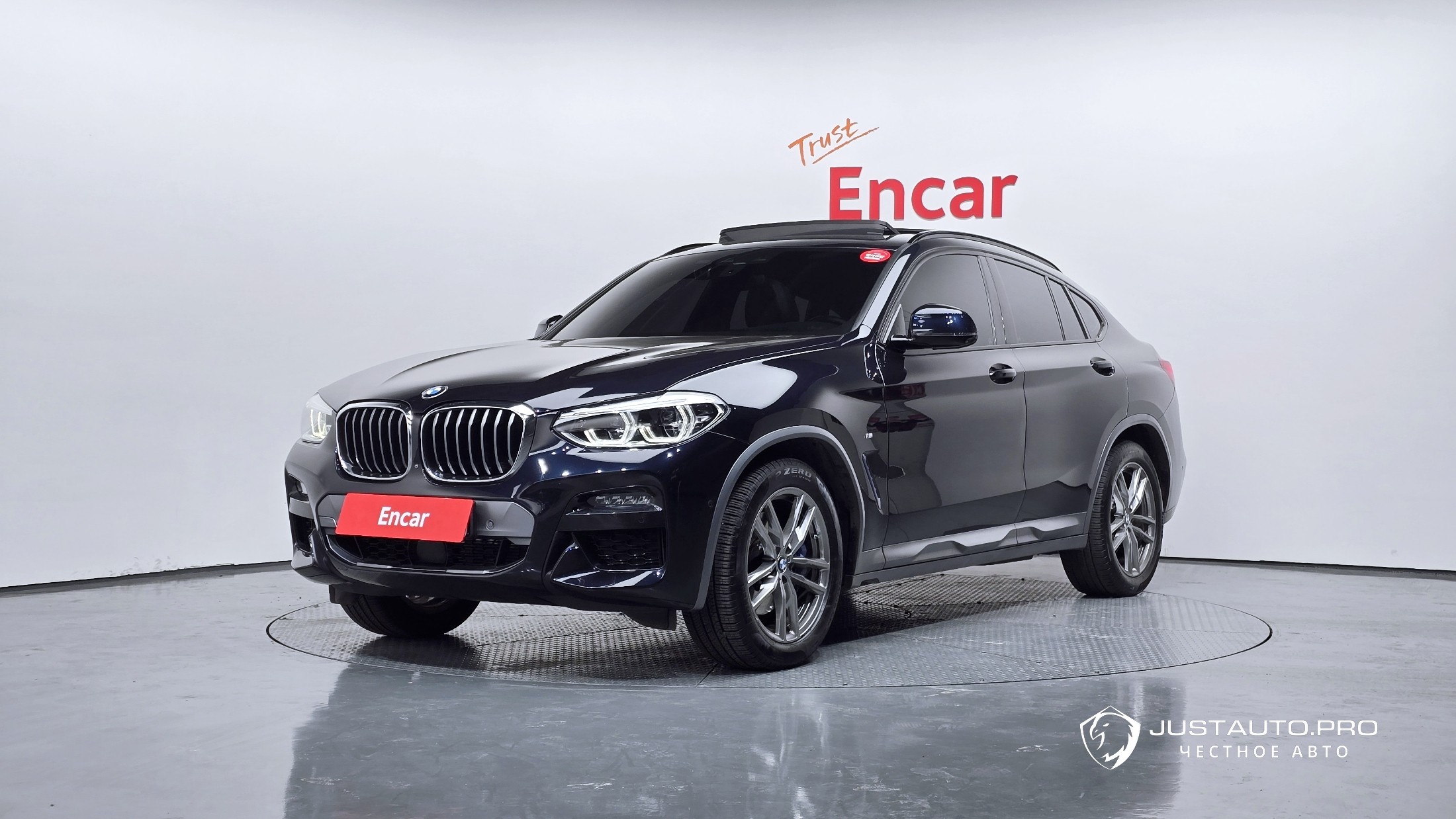 Автомобиль BMW X4