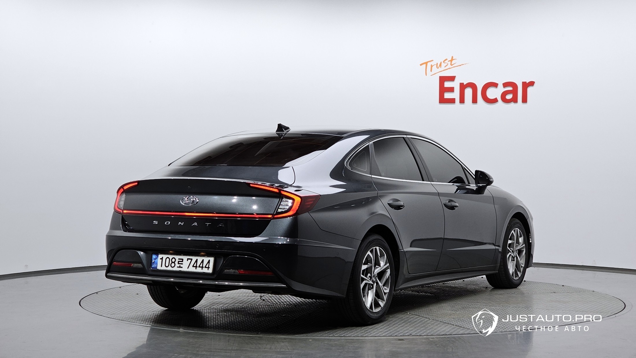 Автомобиль Hyundai Sonata