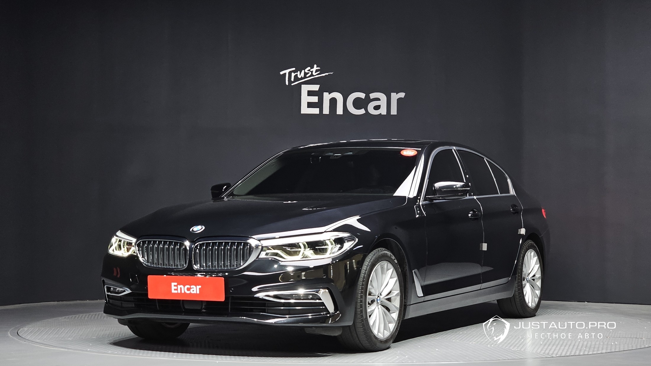Автомобиль BMW 5-Series