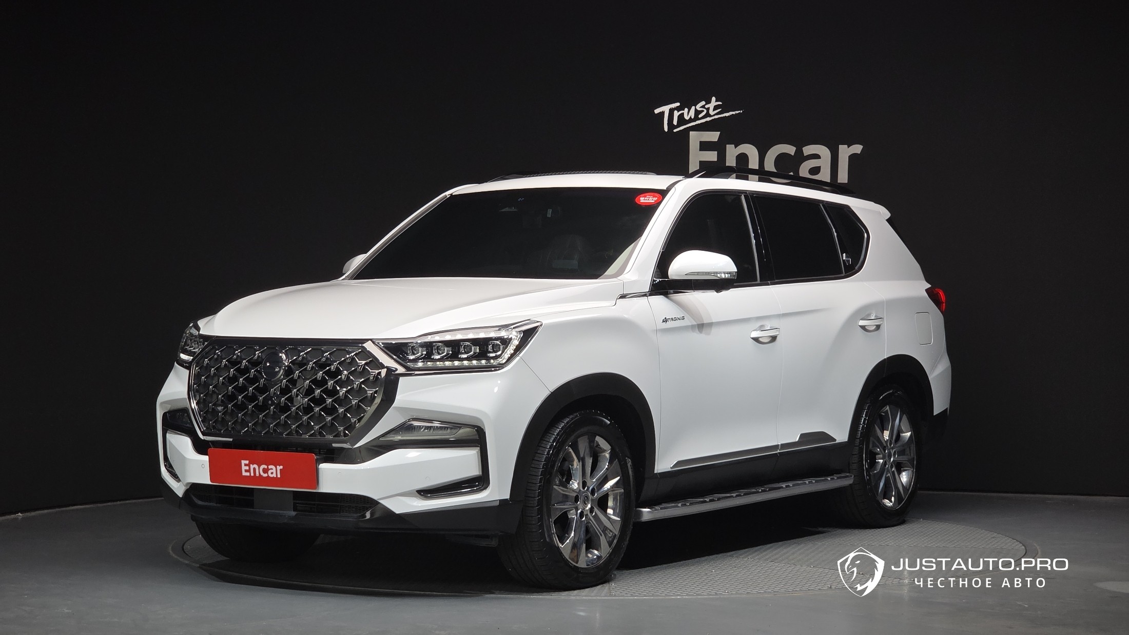 Автомобиль KG_Mobility_Ssangyong Rexton