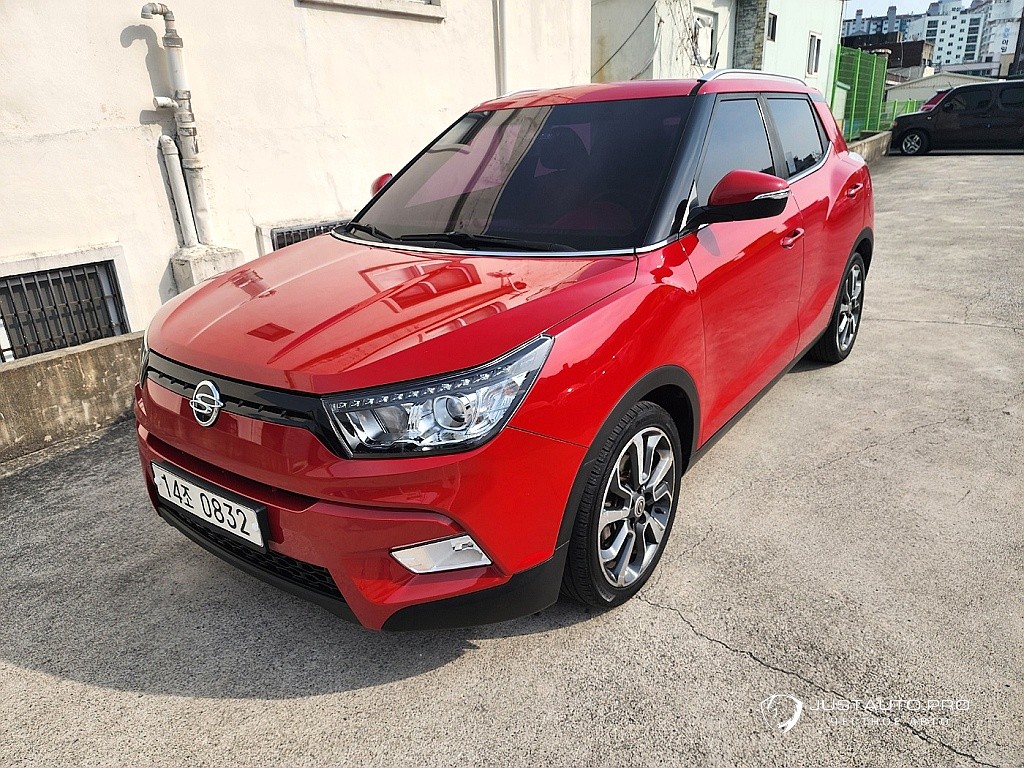 Автомобиль KG_Mobility_Ssangyong TIBOLI