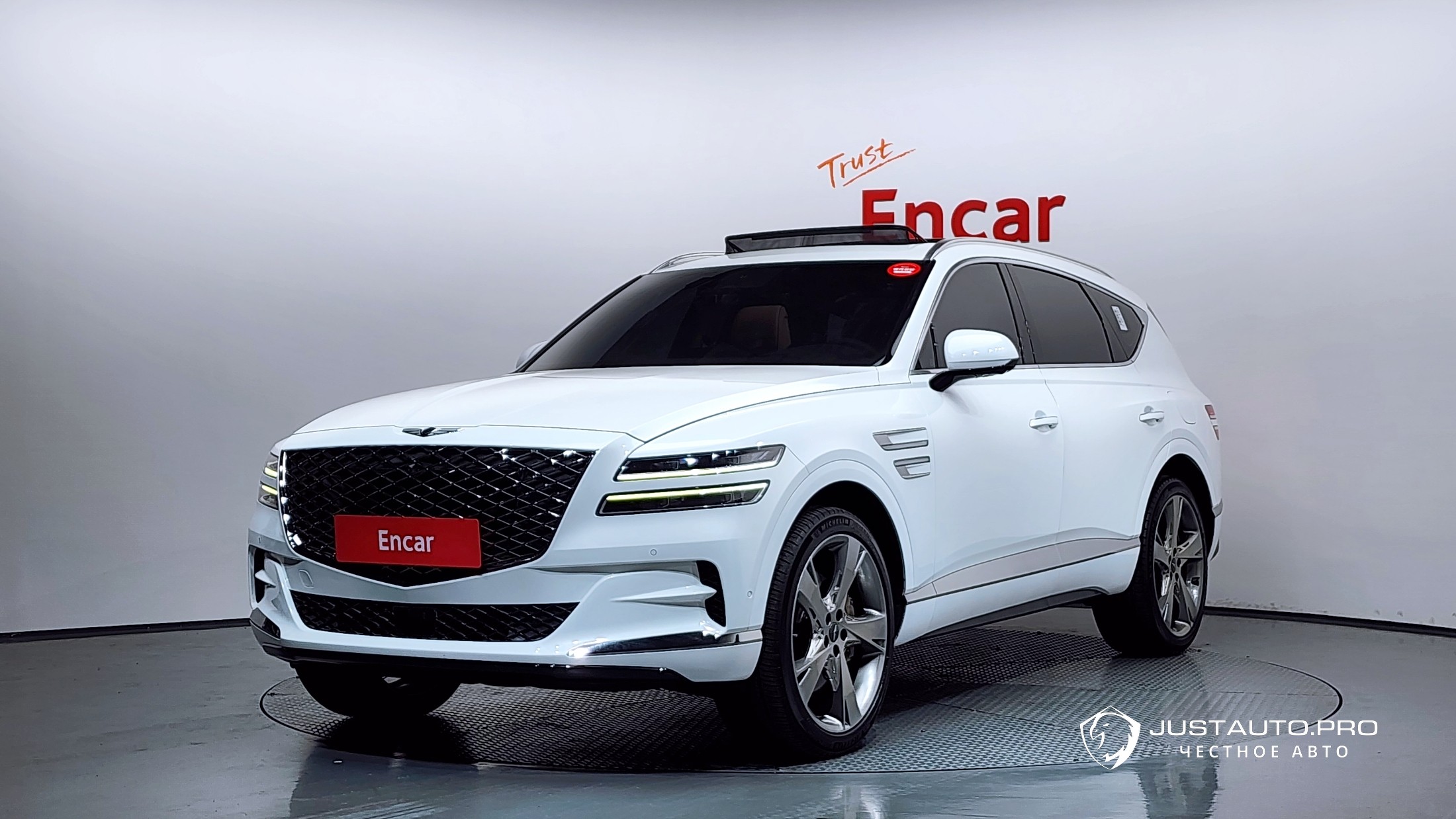 Автомобиль Genesis GV80