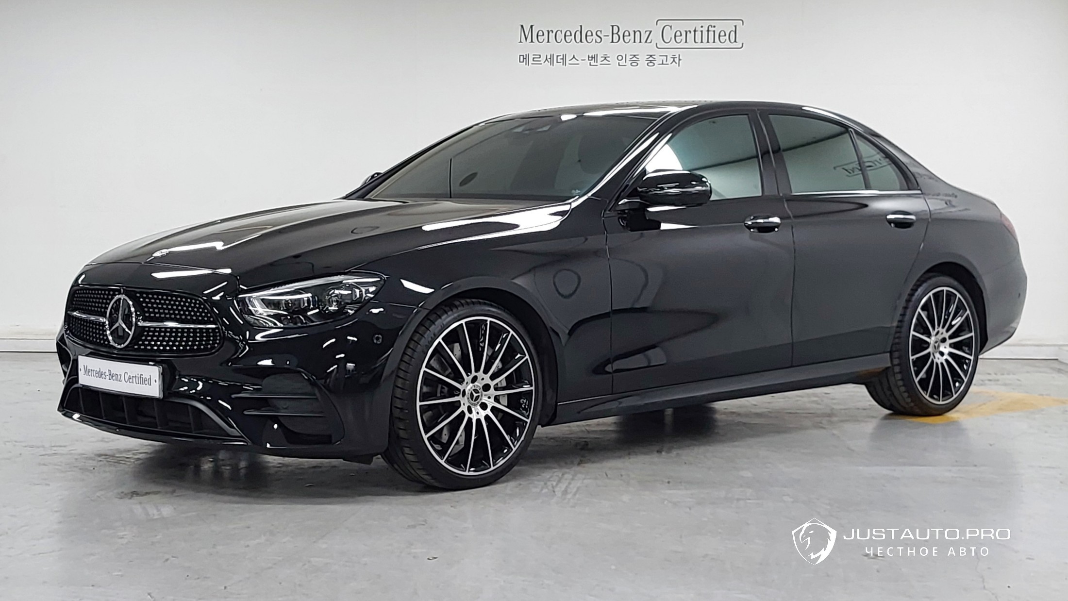 Автомобиль Mercedes-Benz E-Class