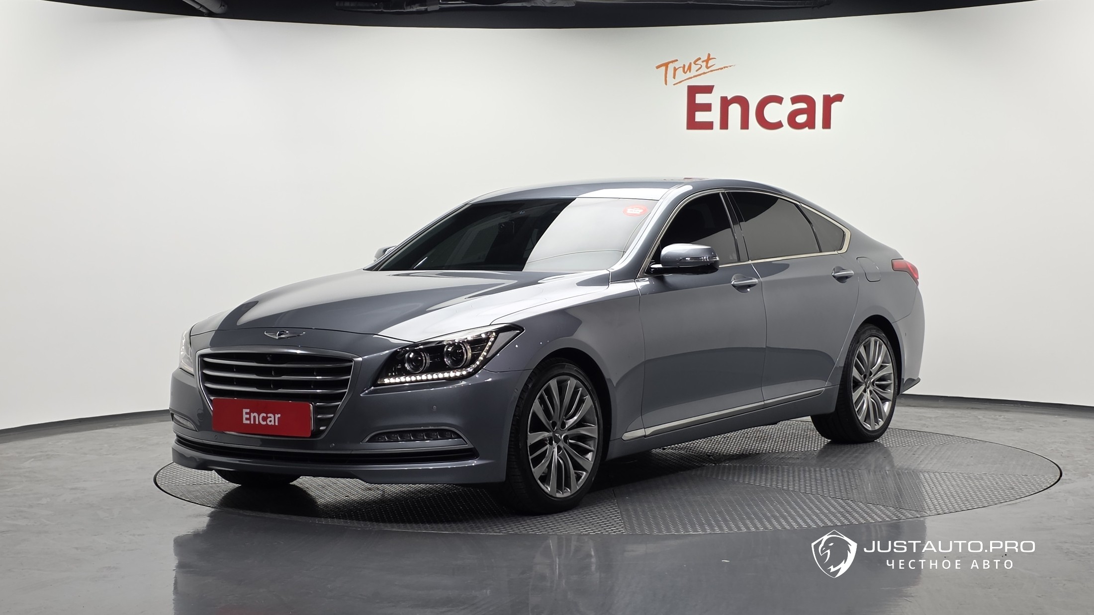 Автомобиль Hyundai Genesis