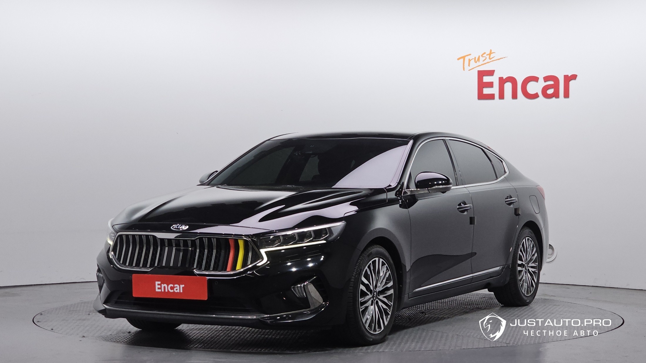 Автомобиль Kia K7